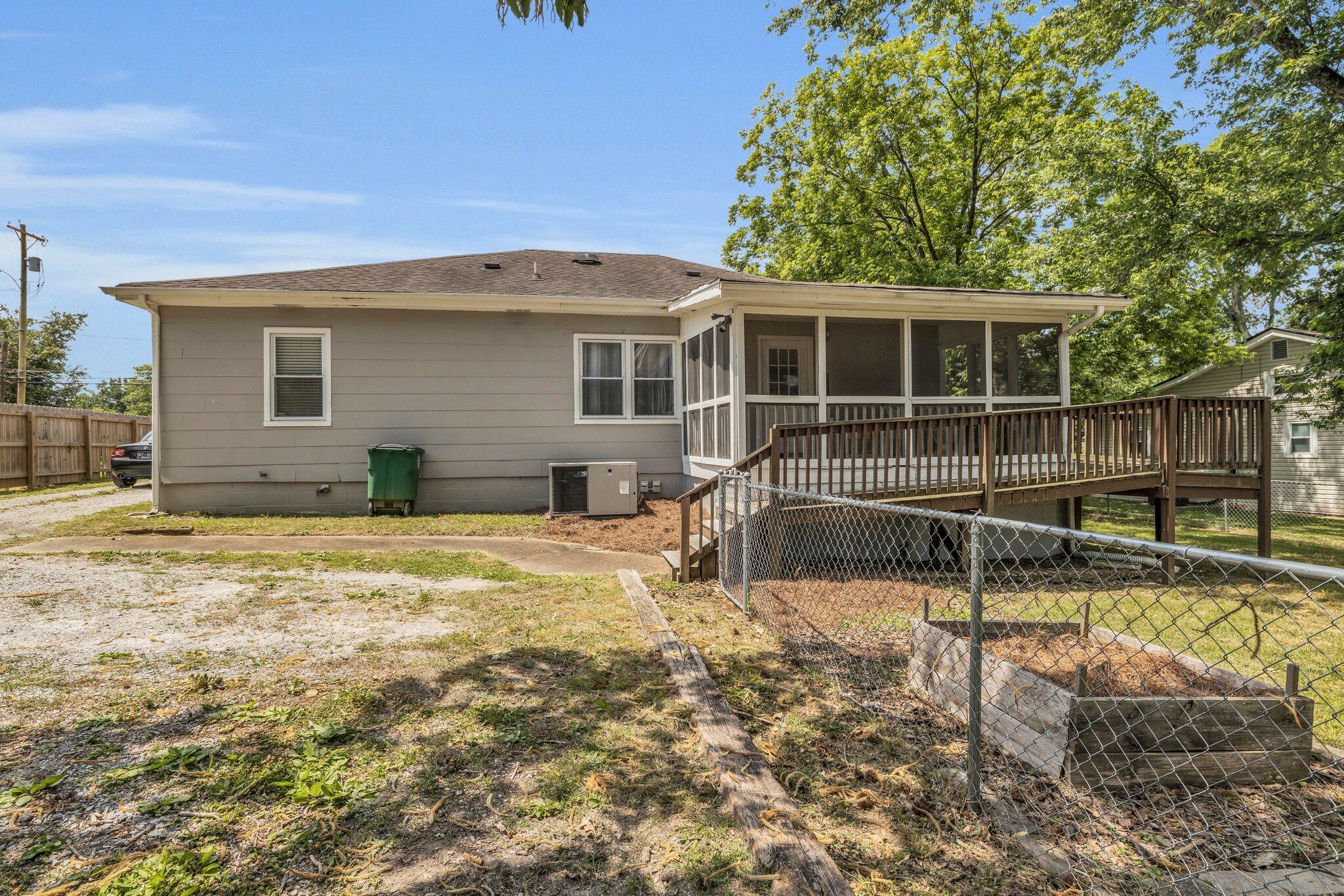 5505 Clemons Road