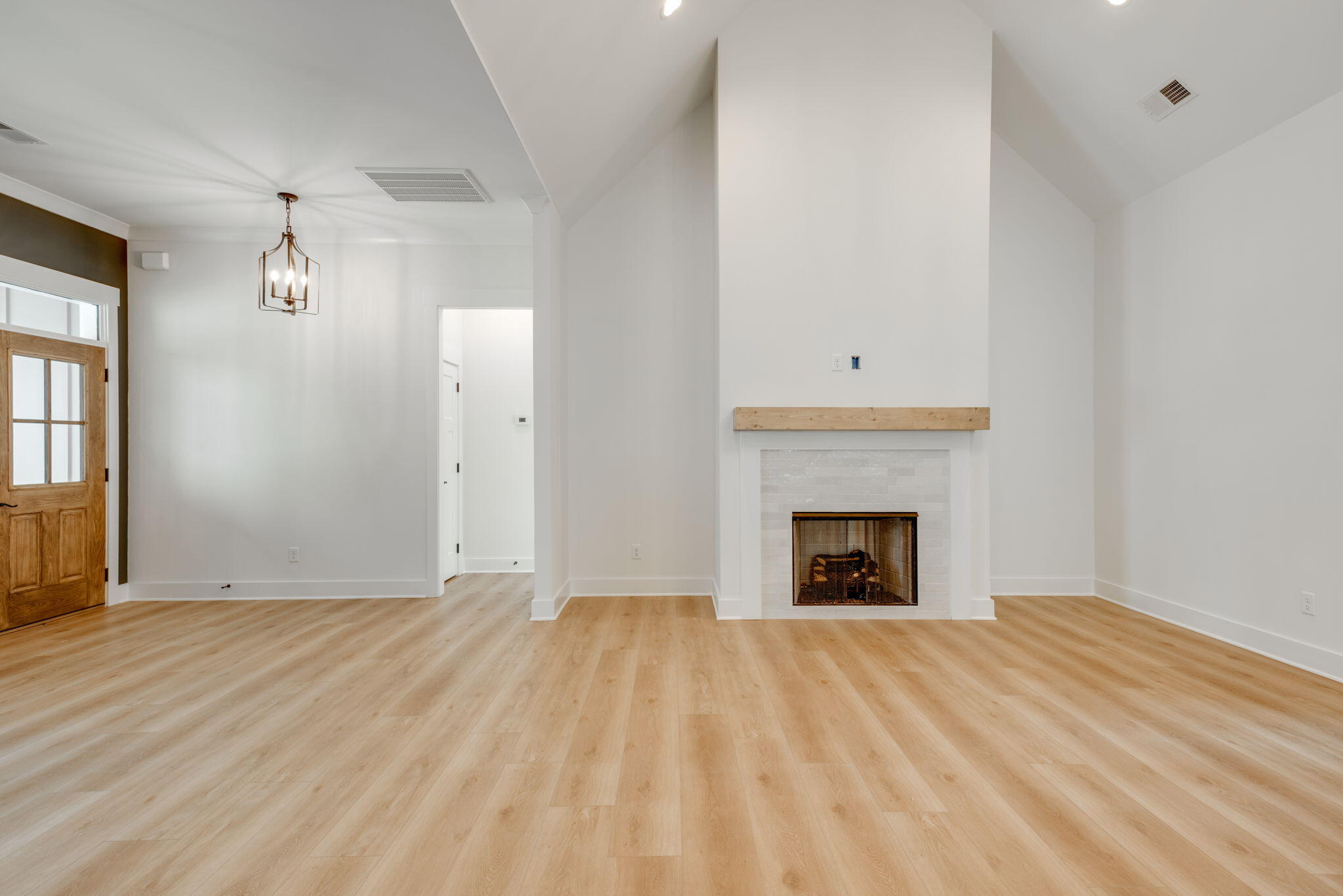 5084 Virginia Pine Road, 98