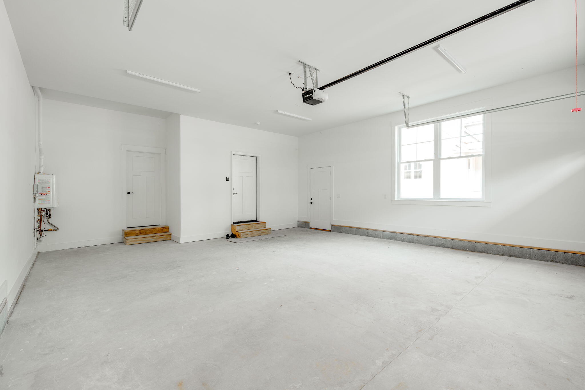5084 Virginia Pine Road, 98