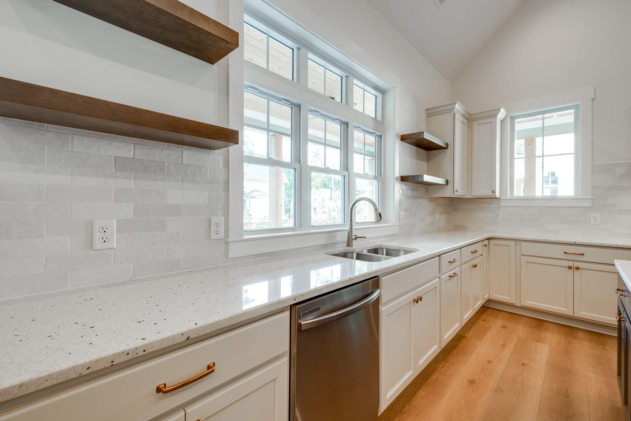 5084 Virginia Pine Road, 98
