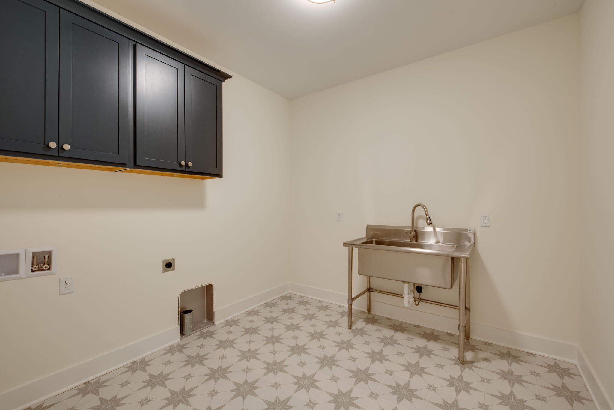 5069 Virginia Pine Road, 90