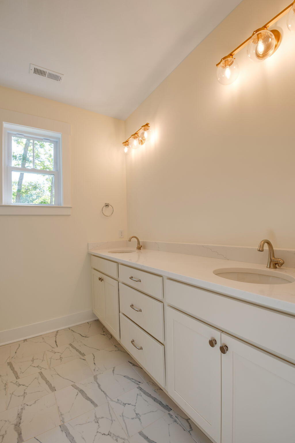 5069 Virginia Pine Road, 90