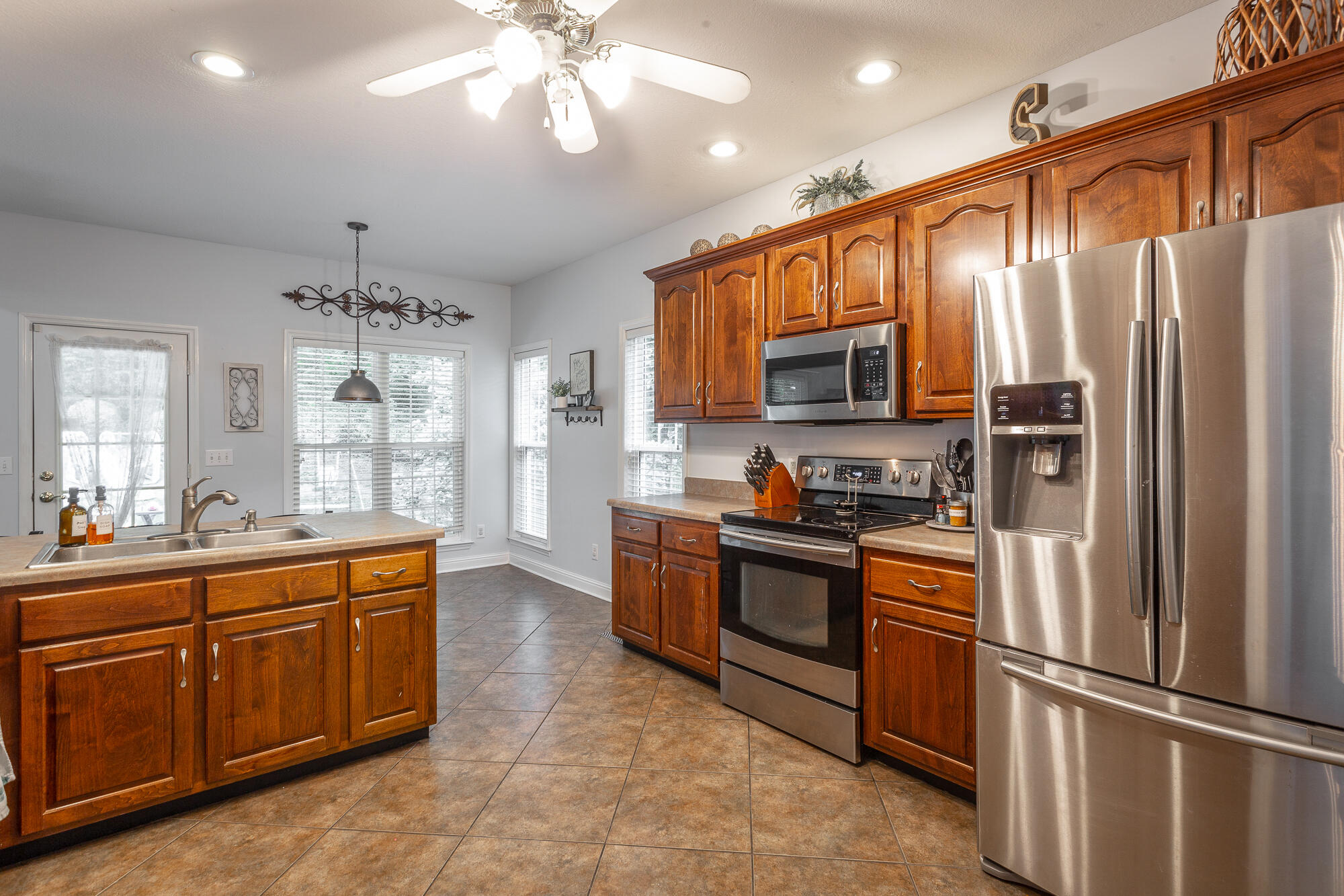 2415 Haven Cove Lane