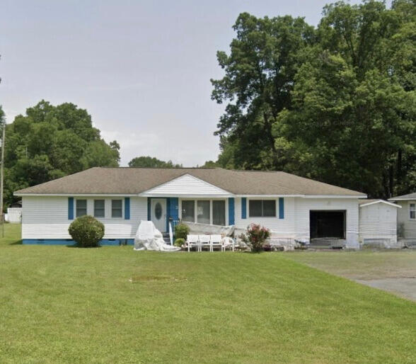 633 Hickory Lane