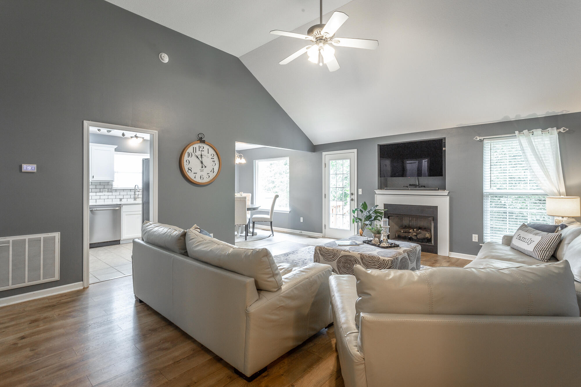 1836 Coffee Tree Lane