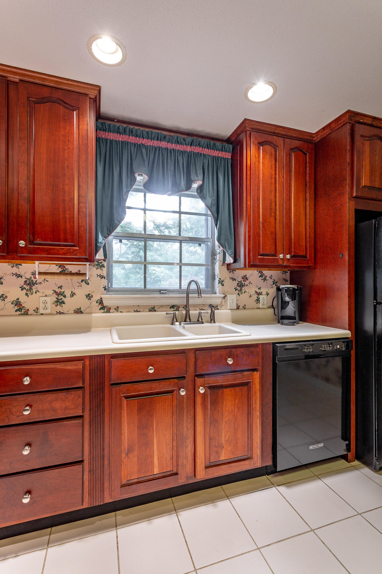 613 Timber Ridge Drive