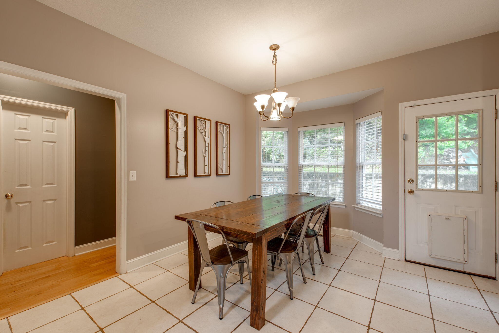 6506 Harbor View Drive