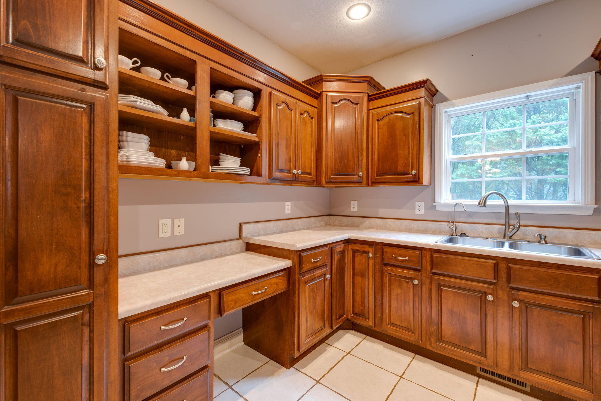 6506 Harbor View Drive