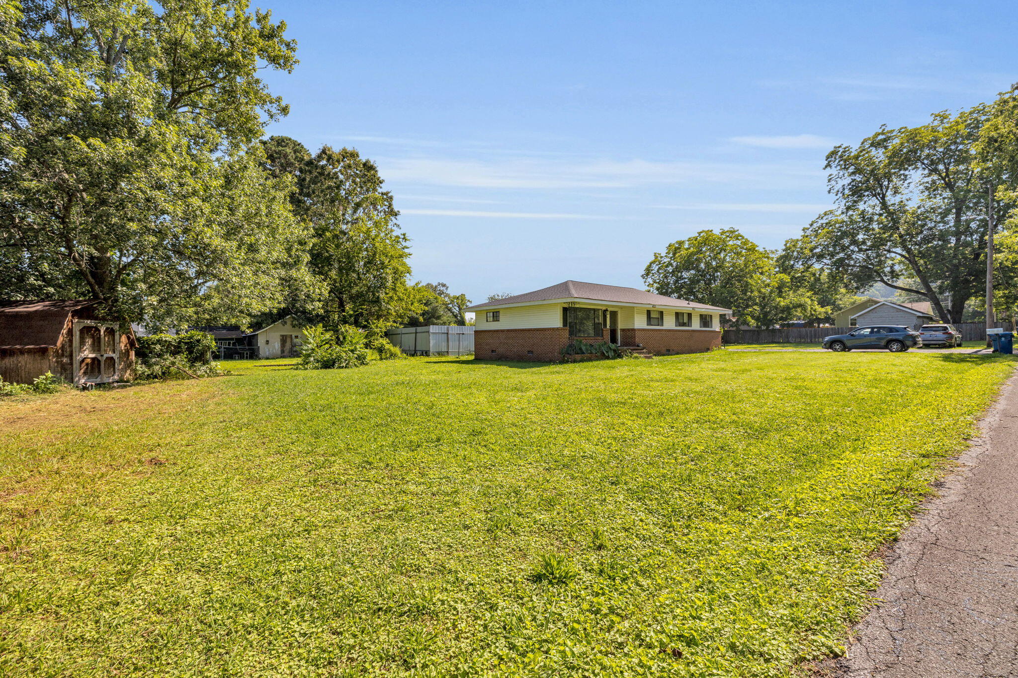 6 W Wotring Street