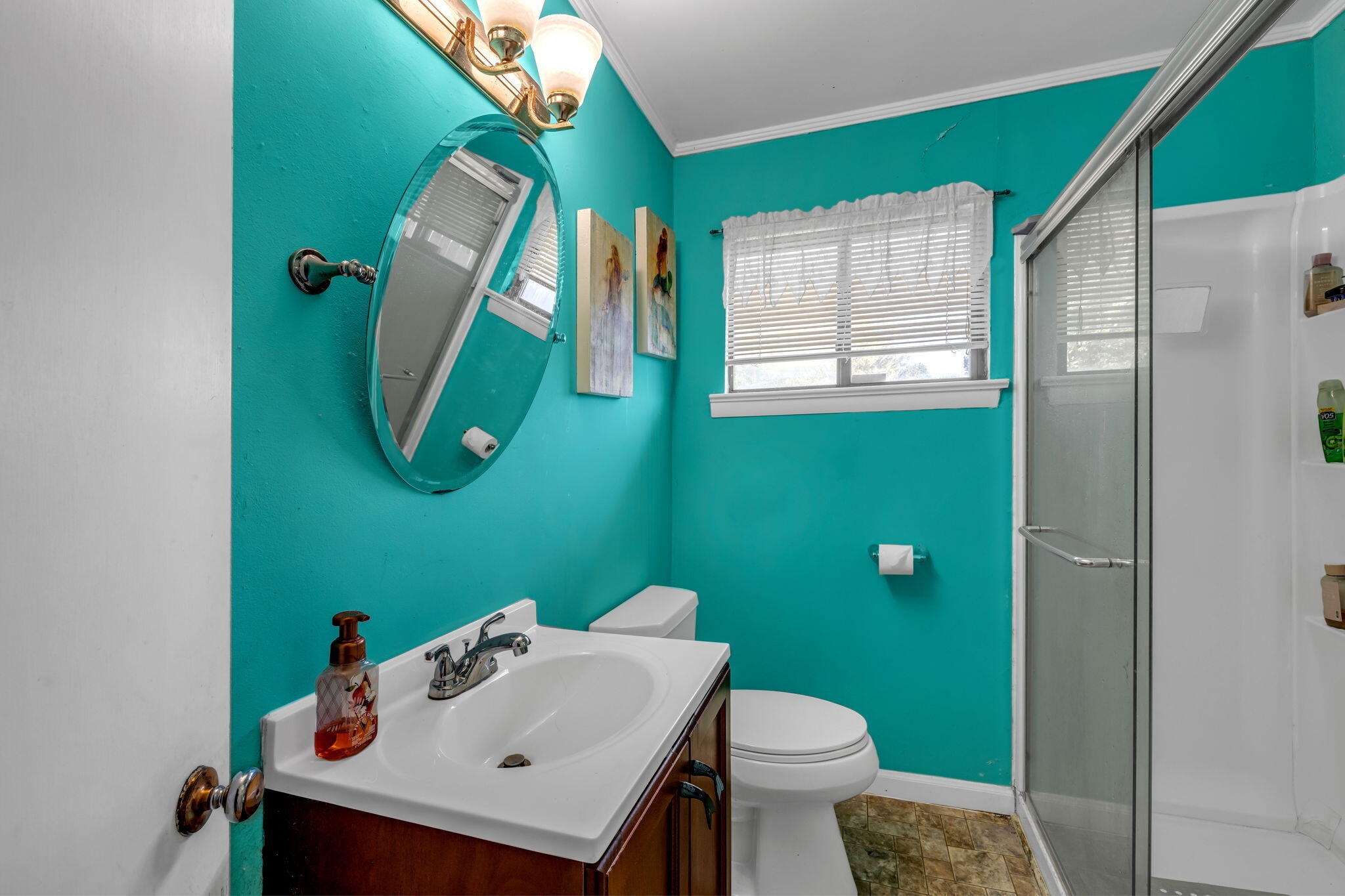6 W Wotring Street
