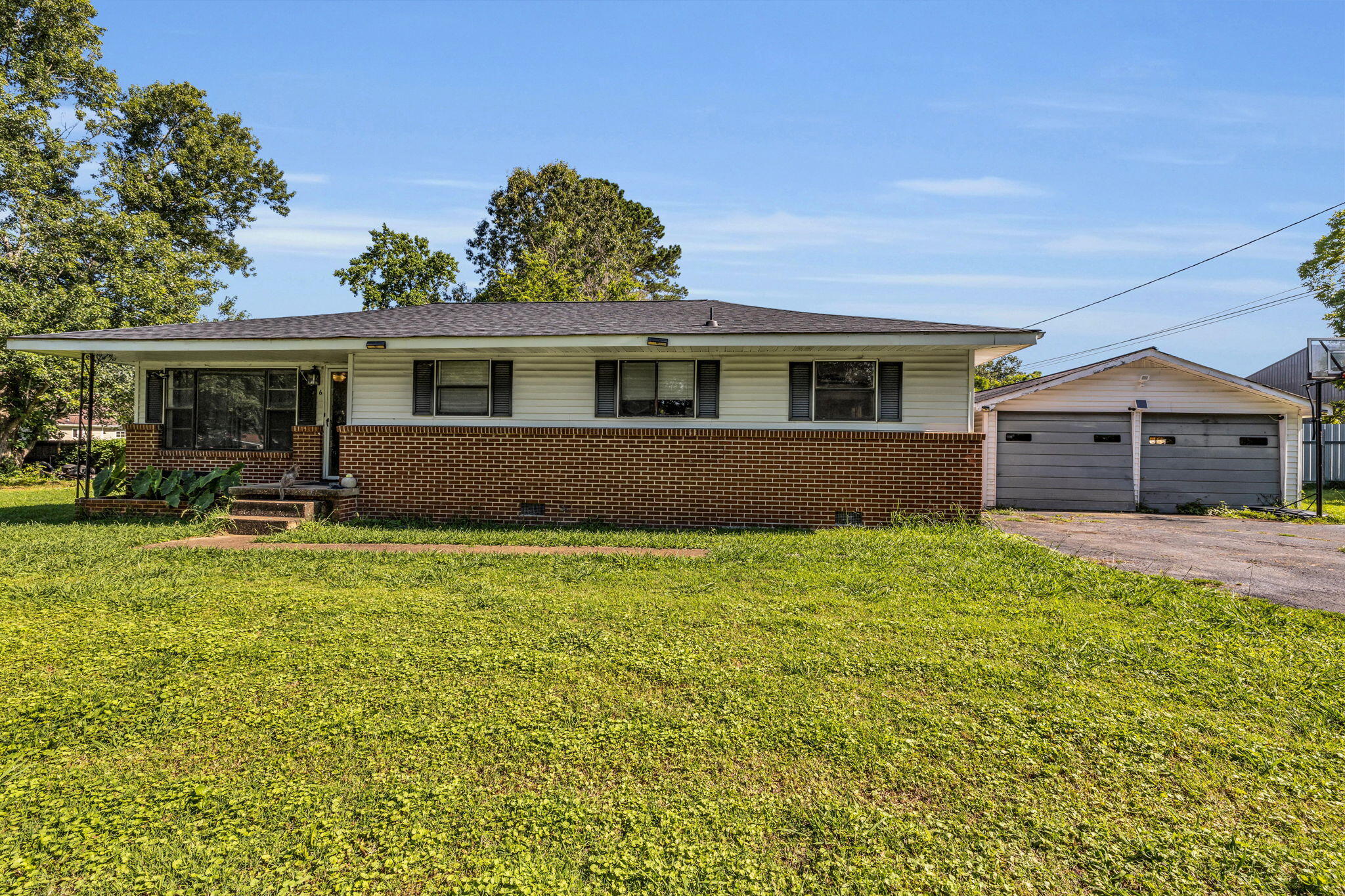 6 W Wotring Street