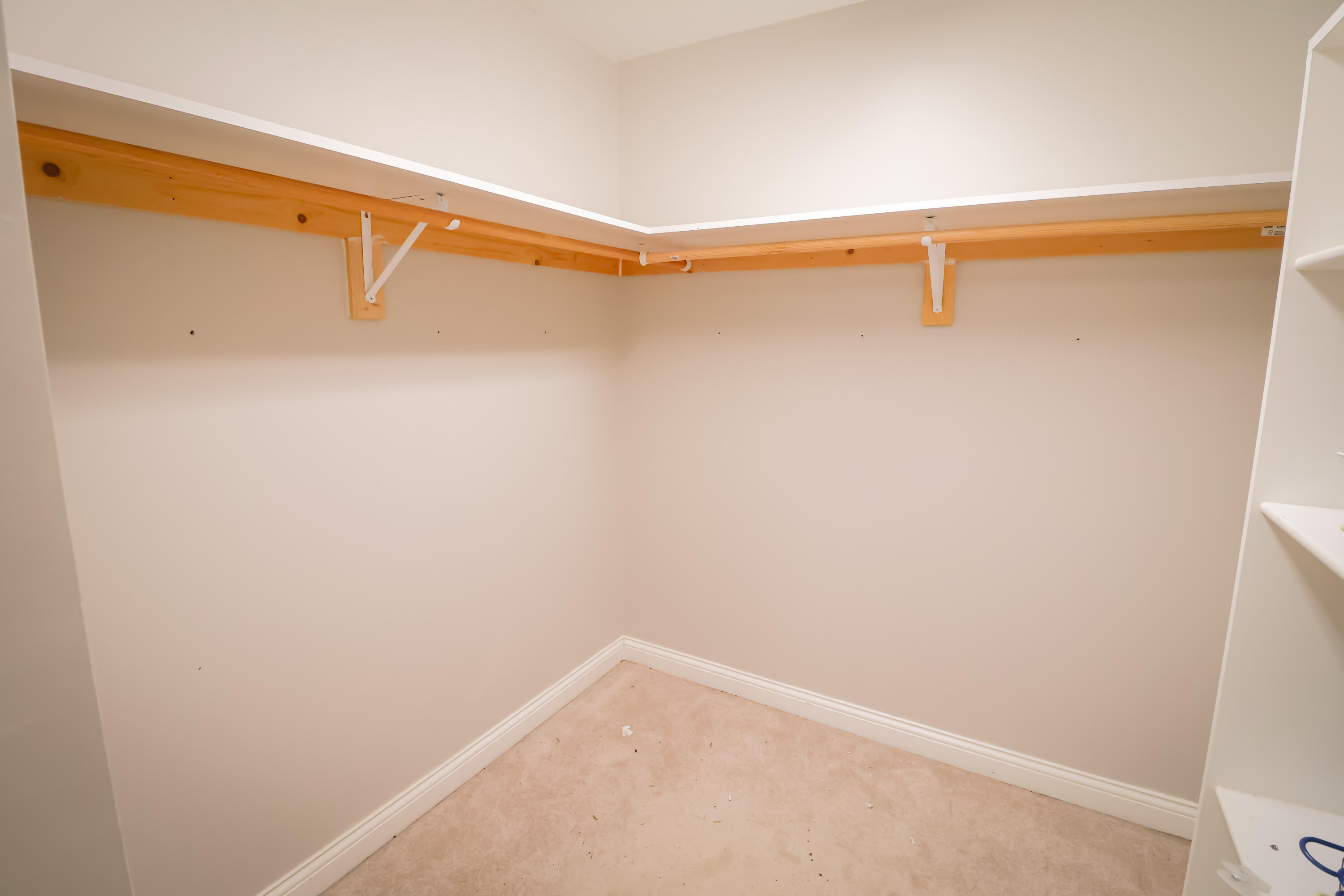 170 Hillvale Lane