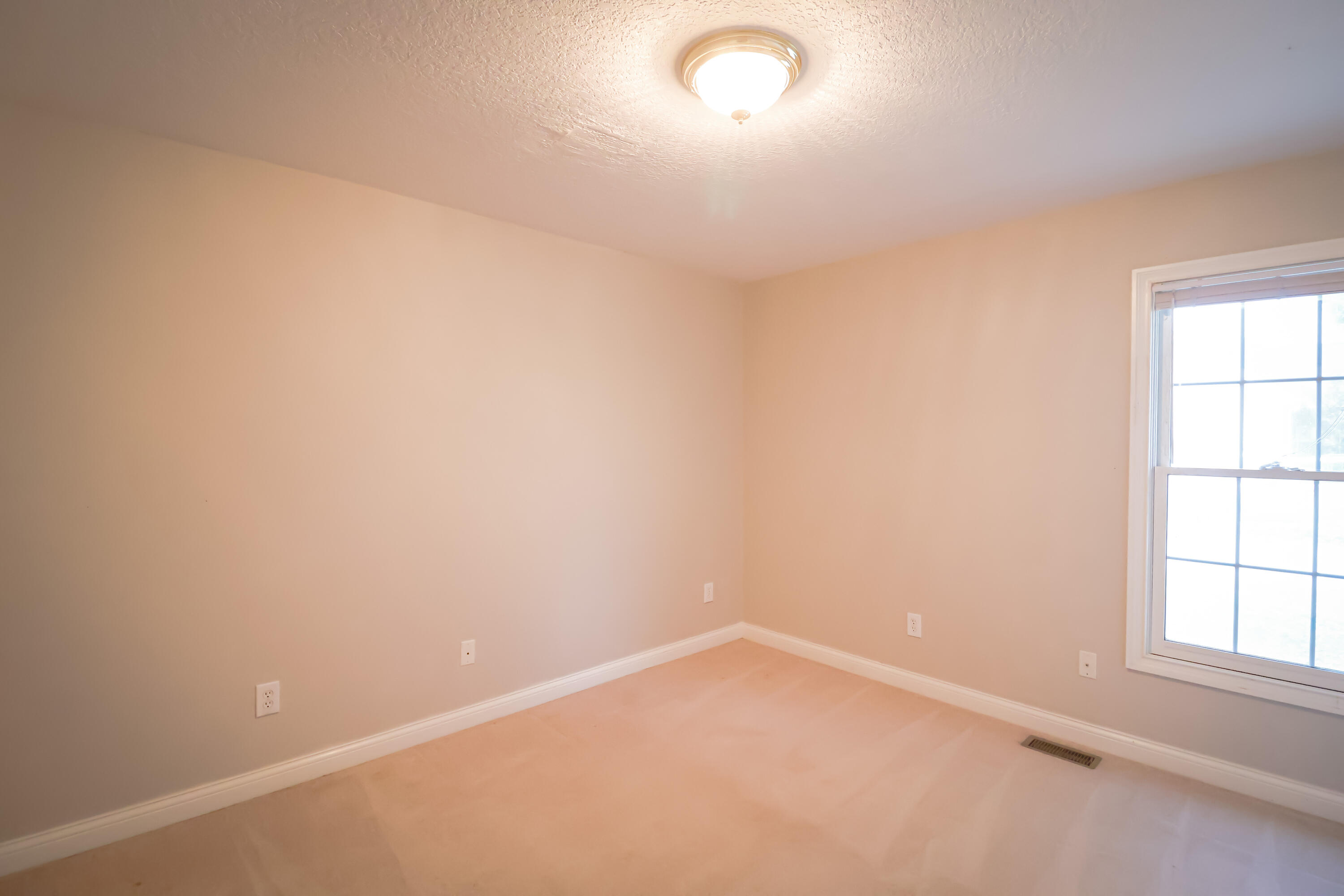 170 Hillvale Lane