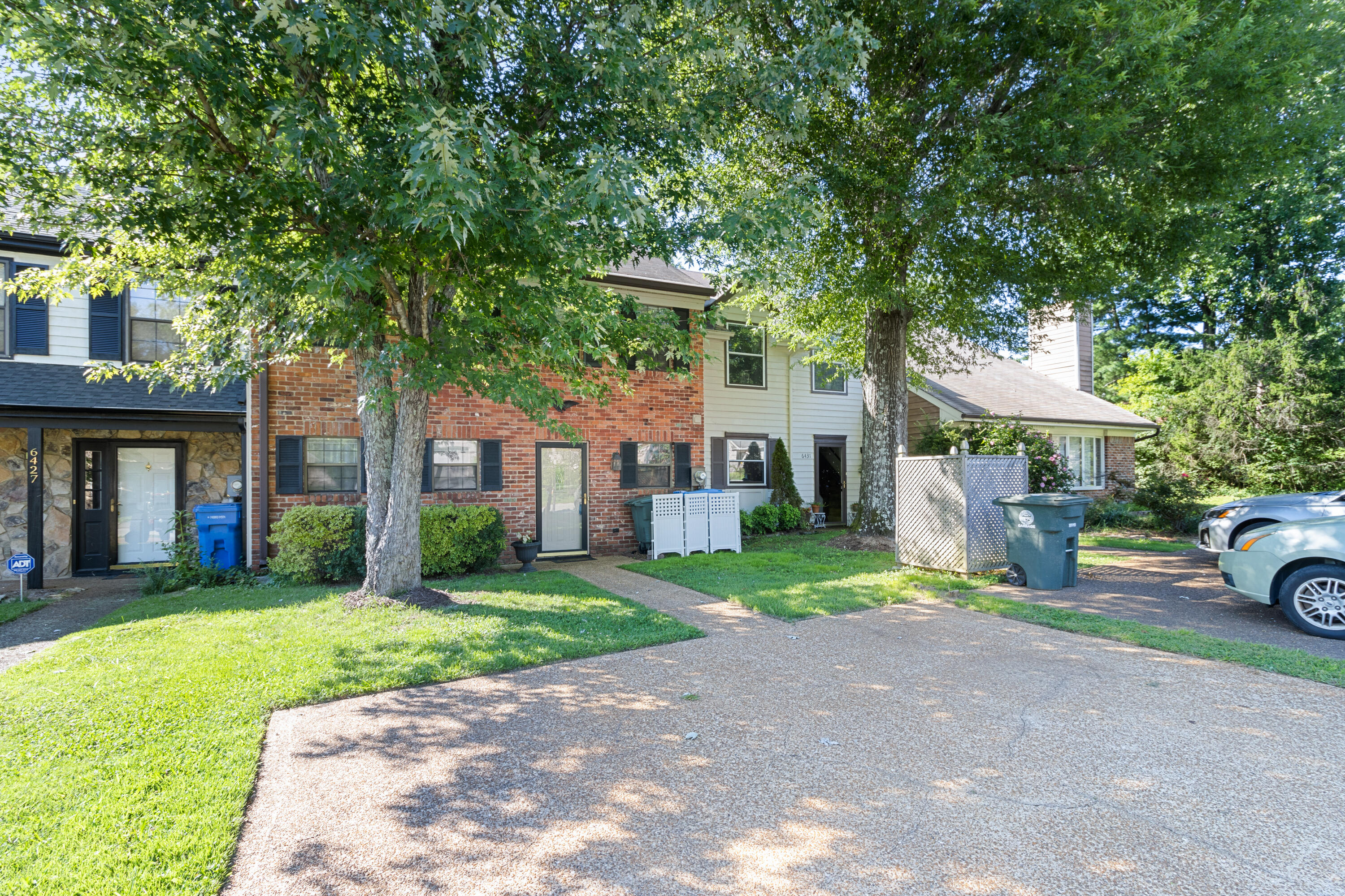 6429 Brookmead Circle