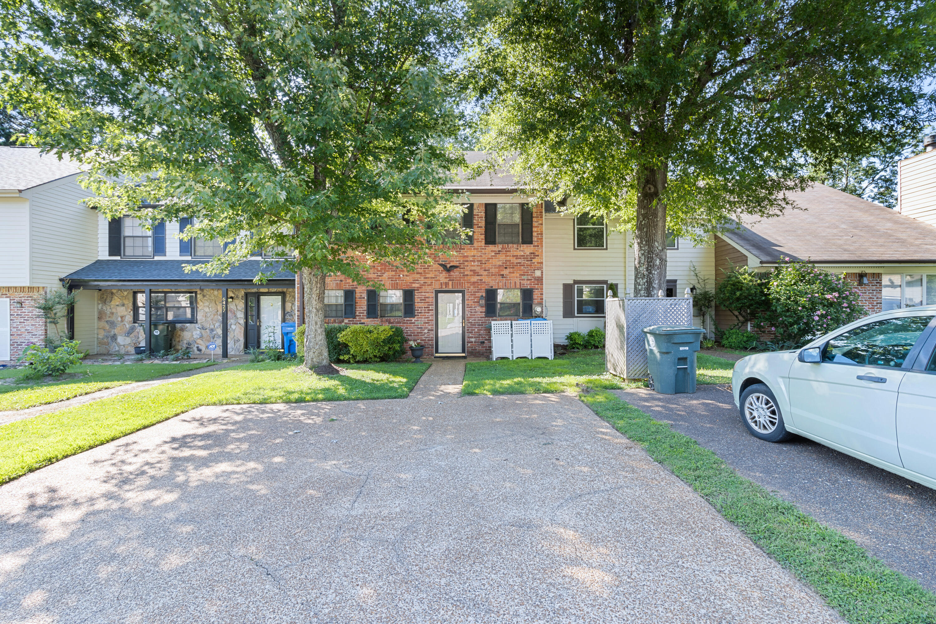 6429 Brookmead Circle