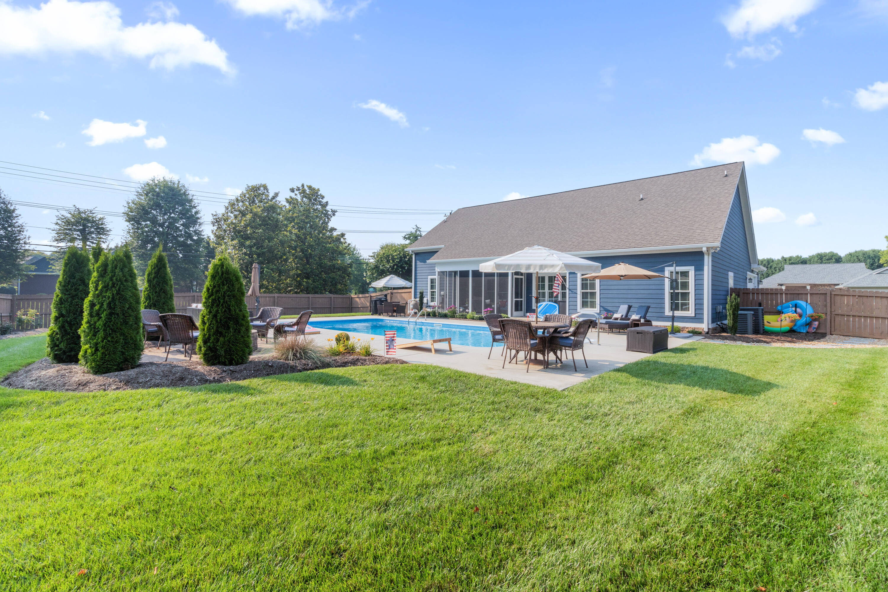 3397 NW Autumn Ridge Drive
