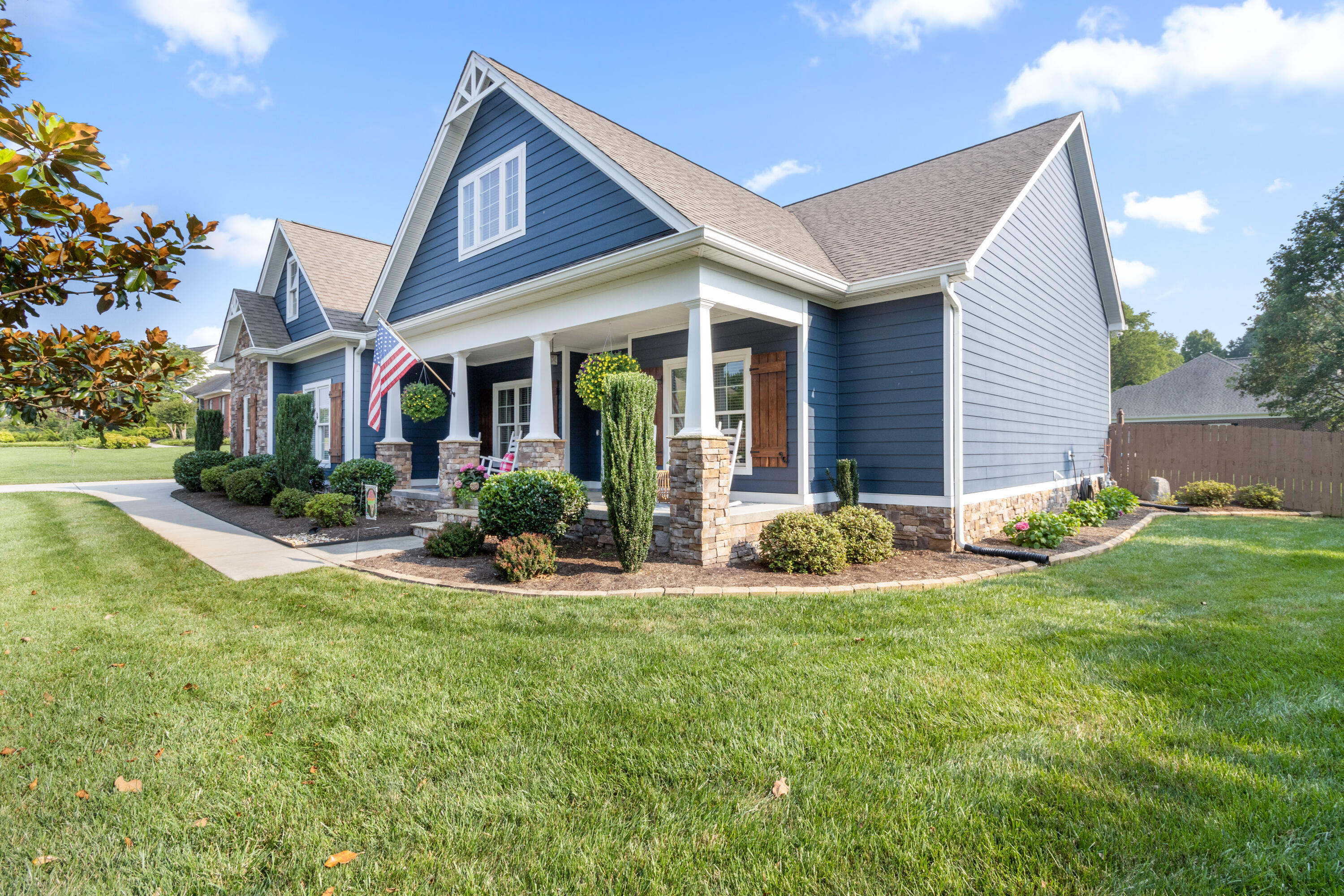 3397 NW Autumn Ridge Drive