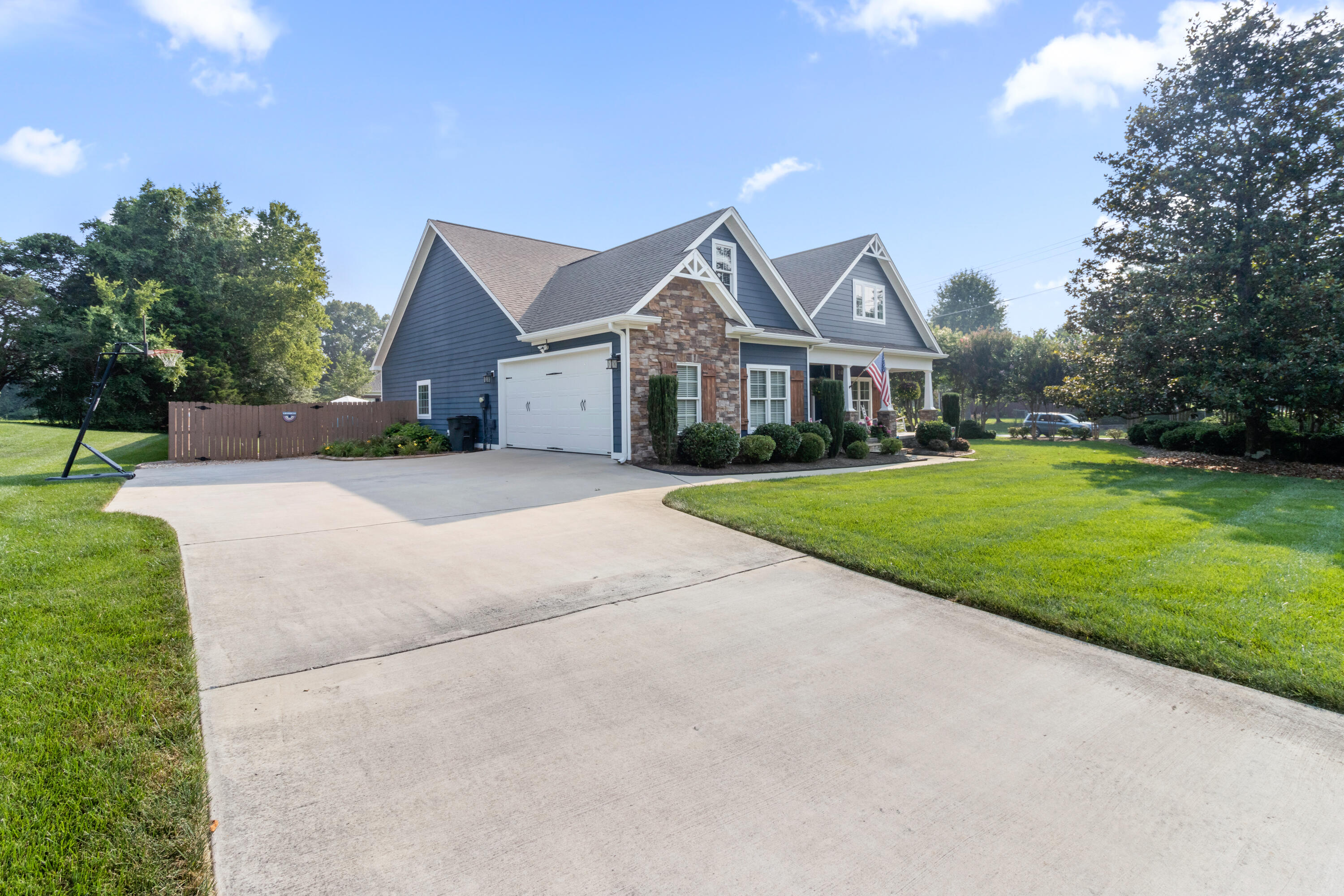 3397 NW Autumn Ridge Drive
