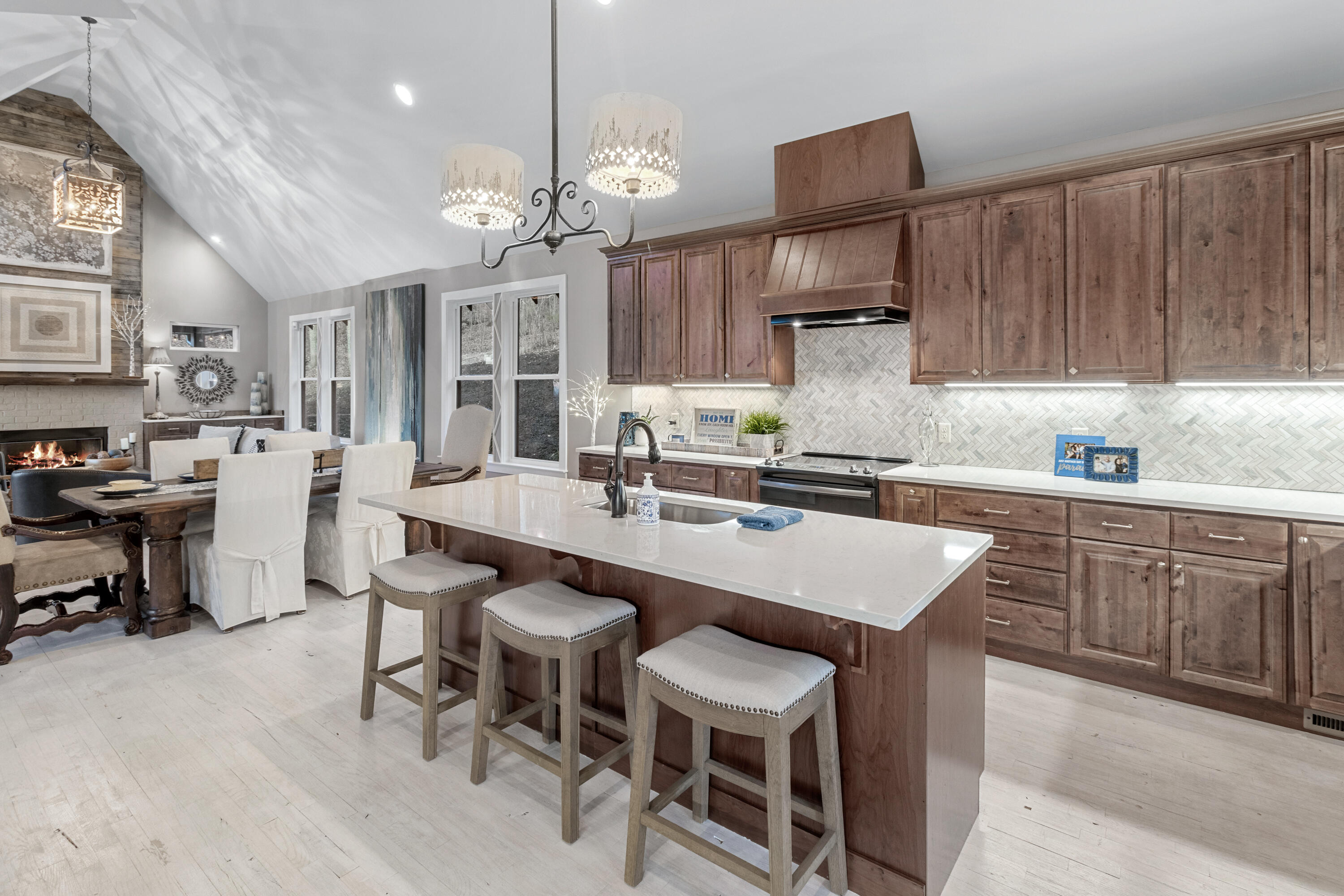 9888 Caseview Drive