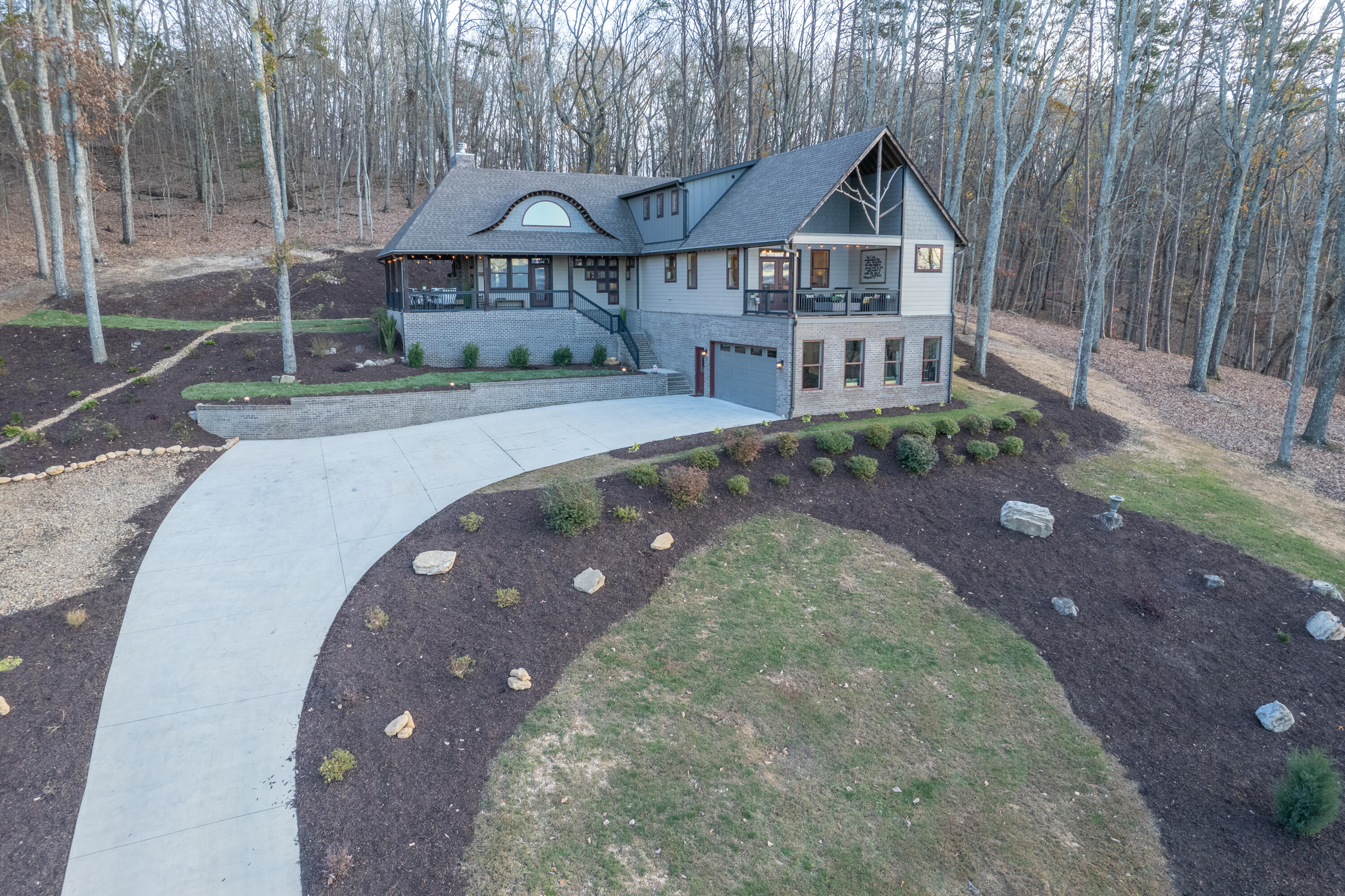9888 Caseview Drive