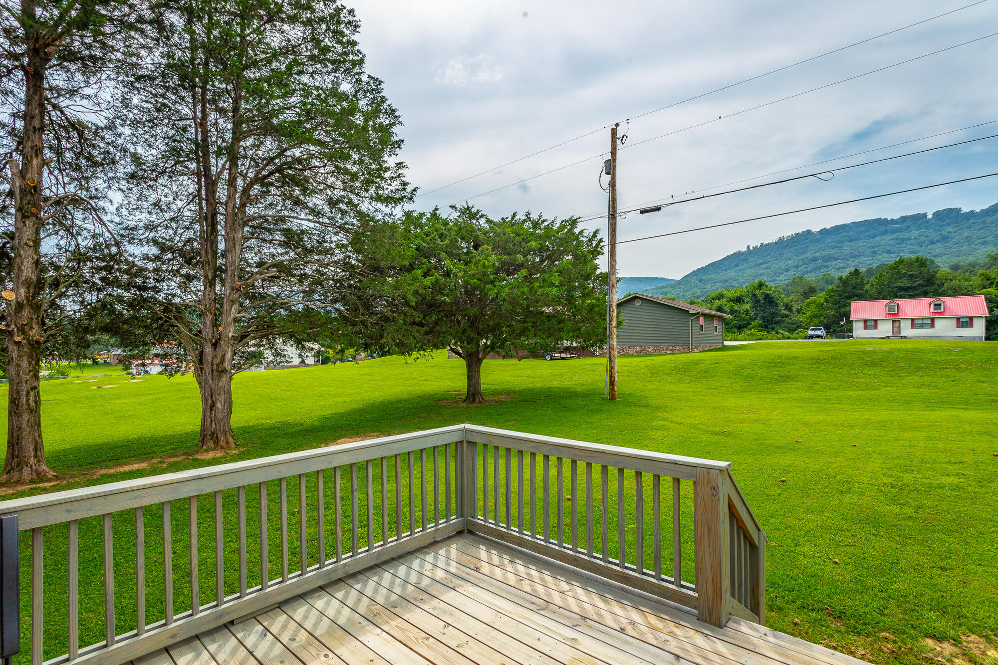 123 Hill Circle