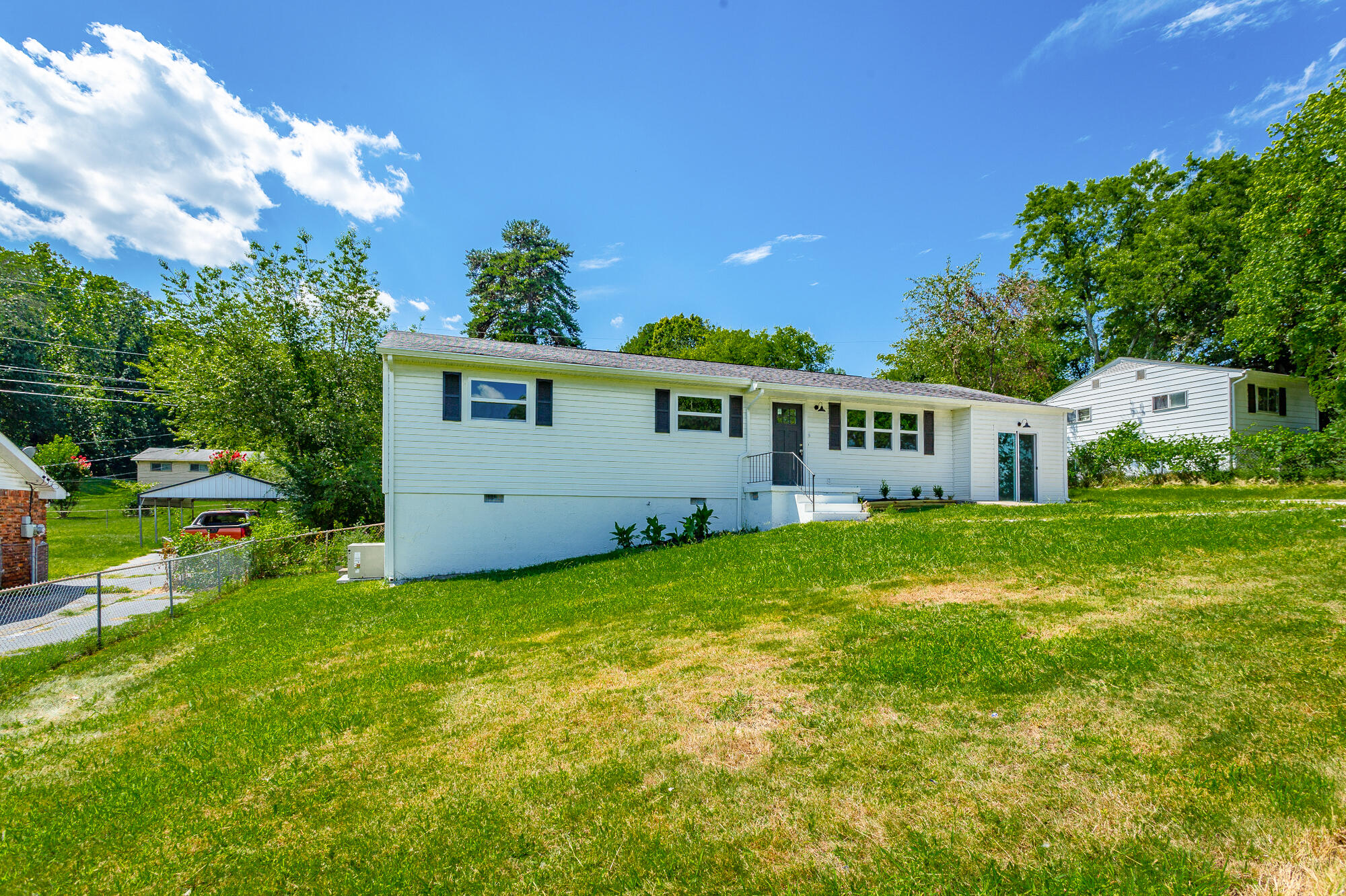 1609 Monterey Drive