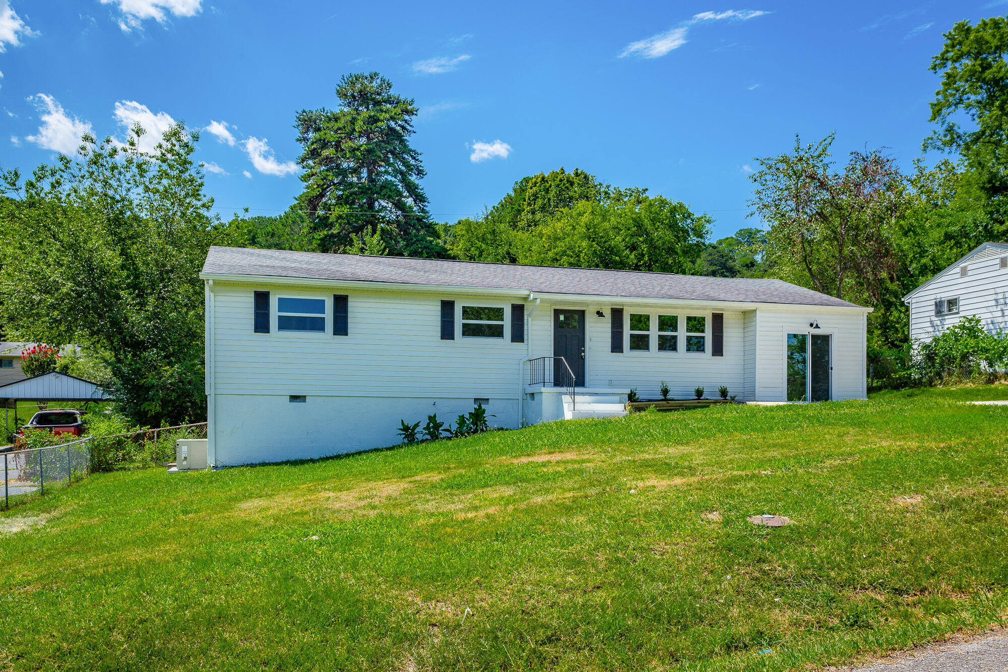 1609 Monterey Drive