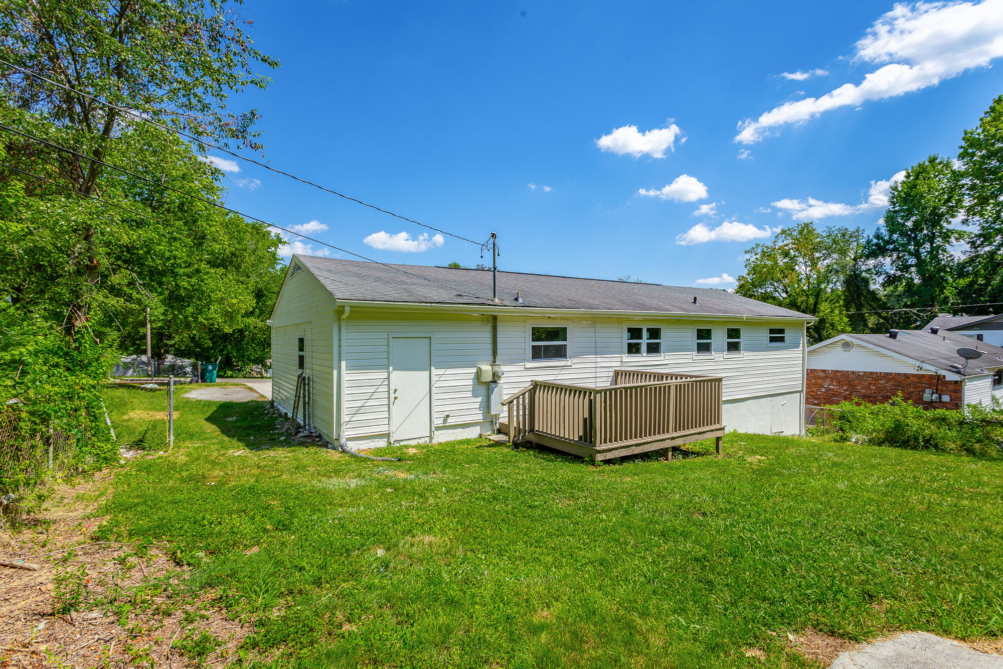 1609 Monterey Drive