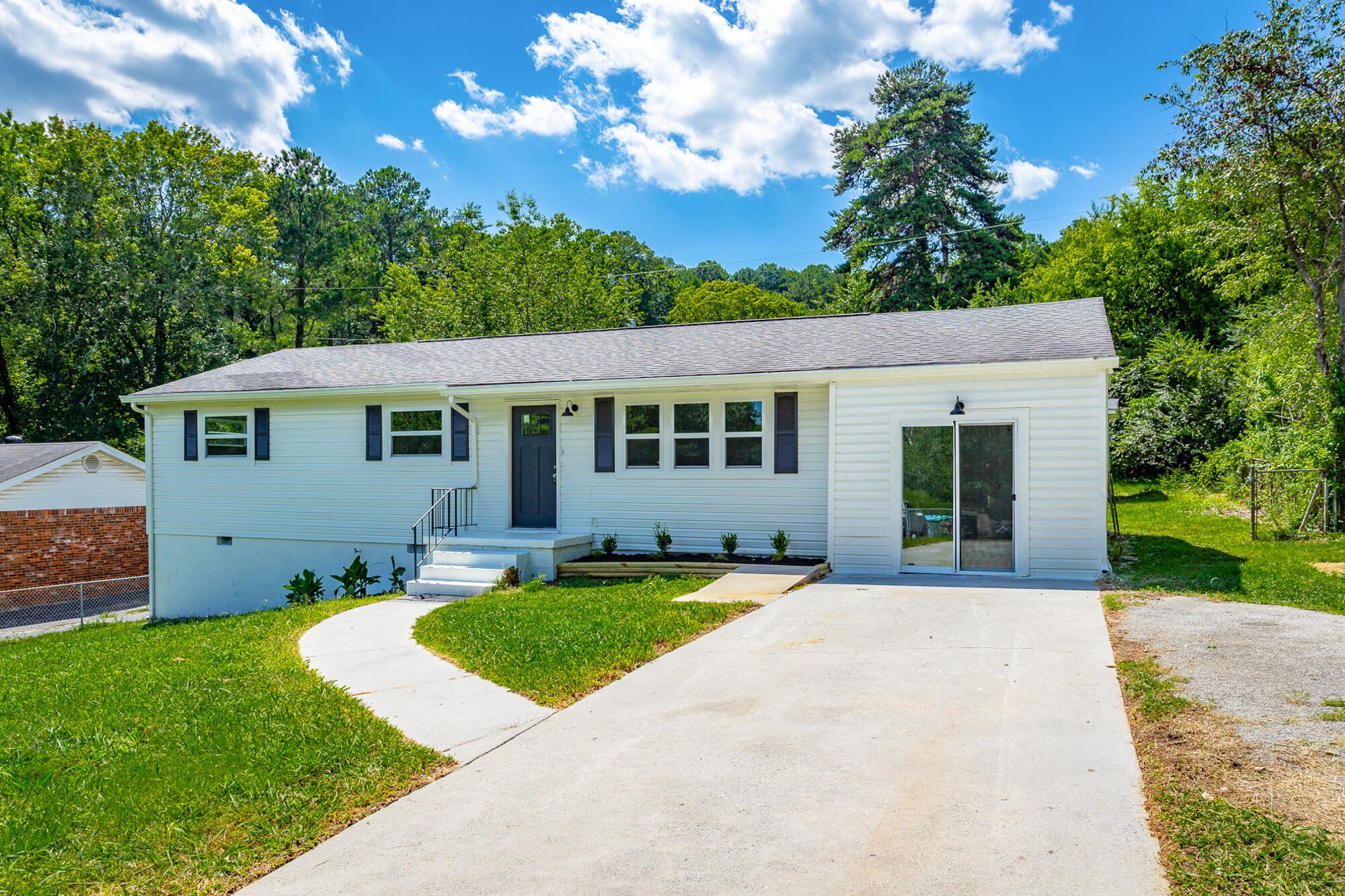 1609 Monterey Drive