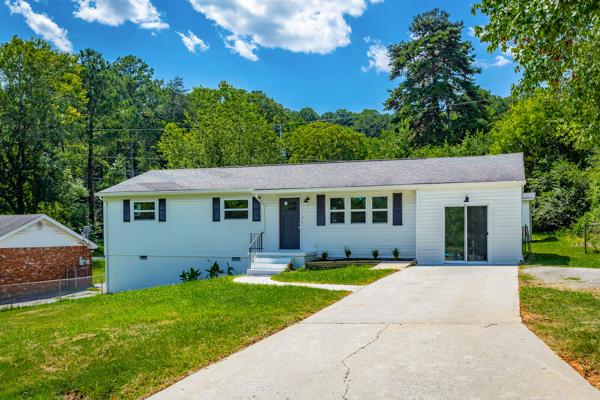 1609 Monterey Drive