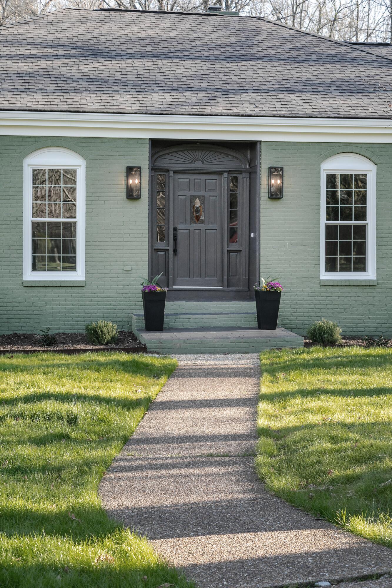 504 Barrington Road
