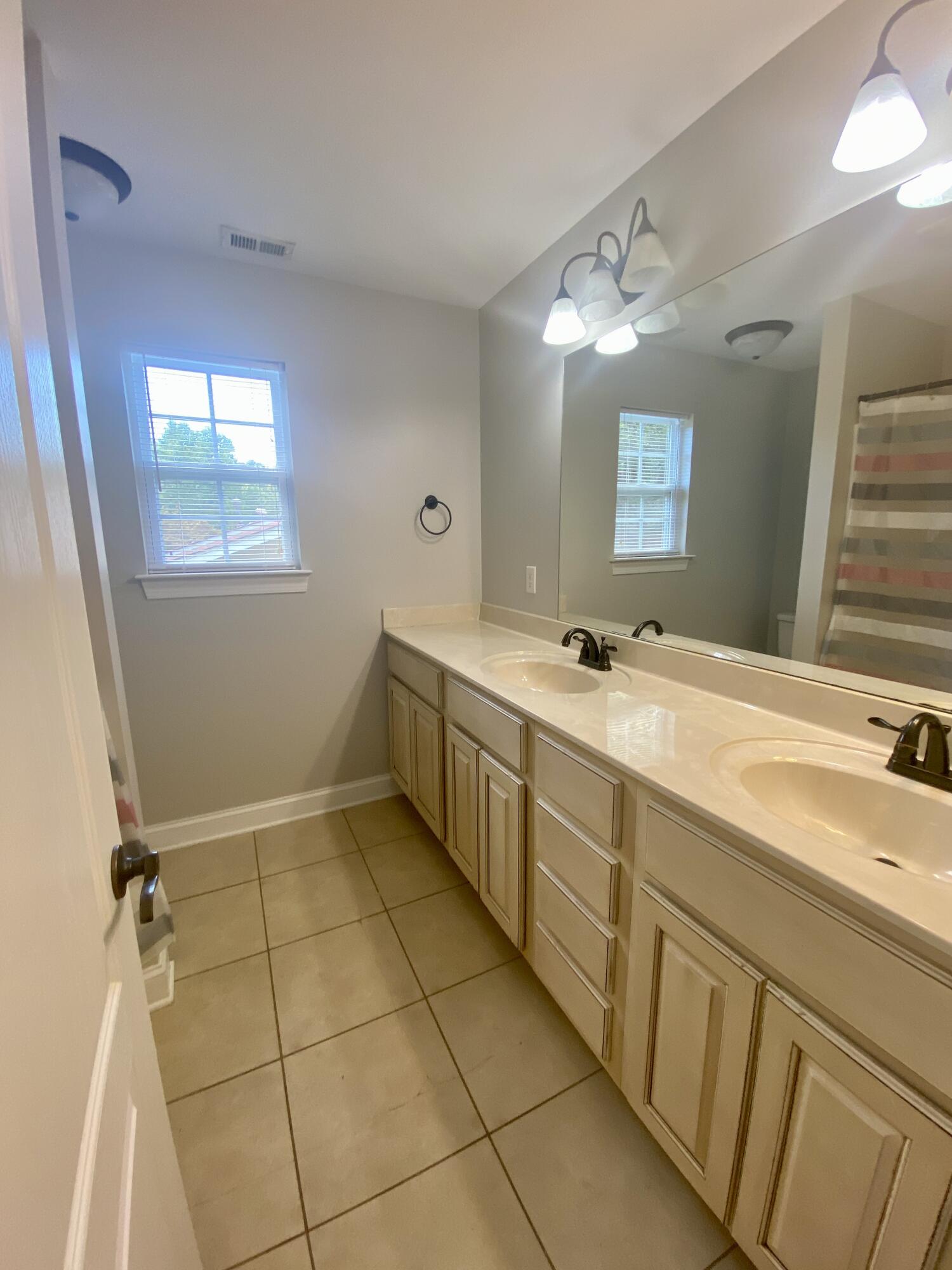 4117 Harbor Hills Road