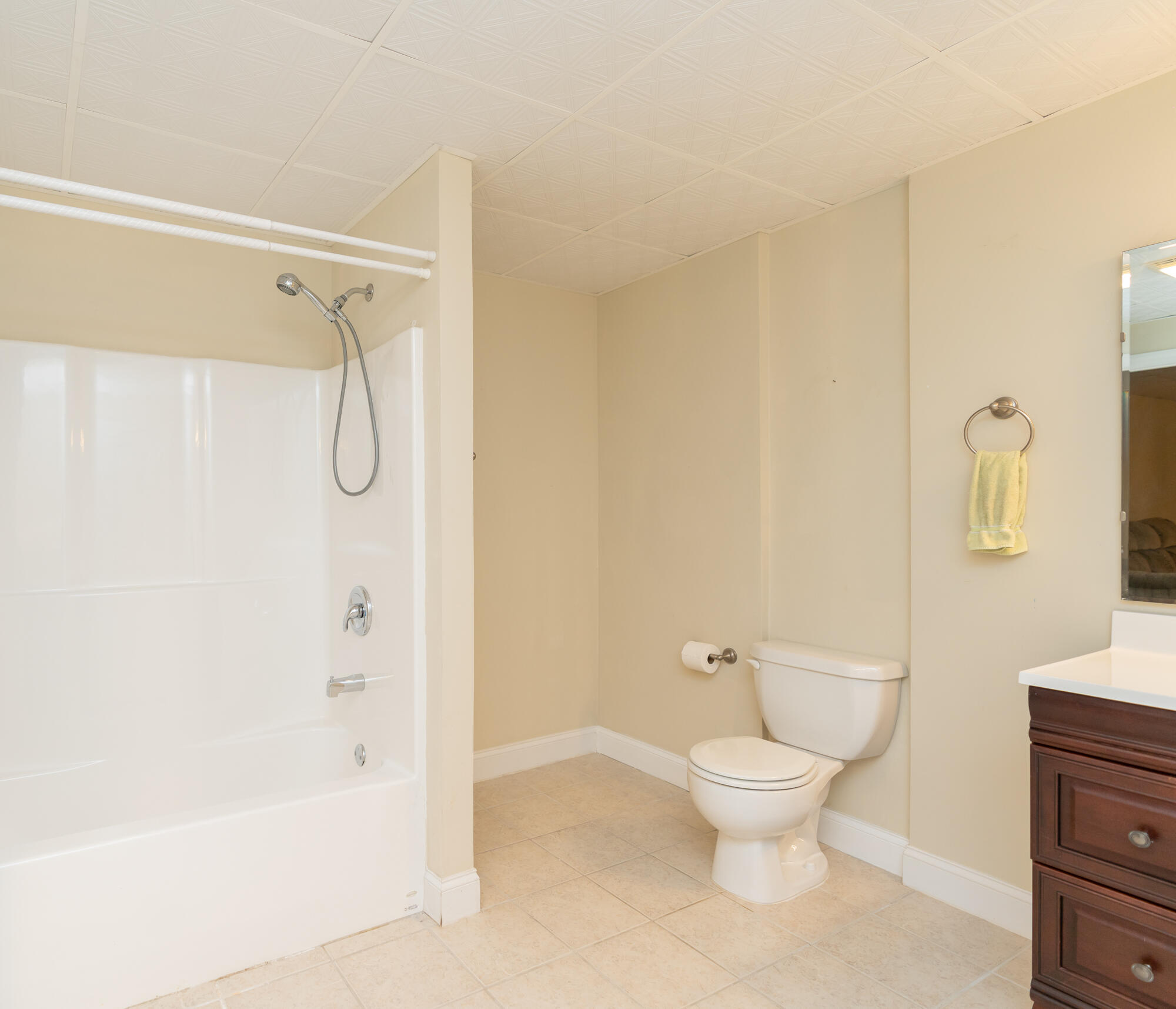 3961 Bentwood Cove Drive