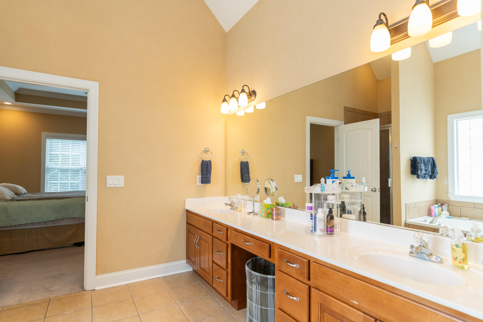 3961 Bentwood Cove Drive