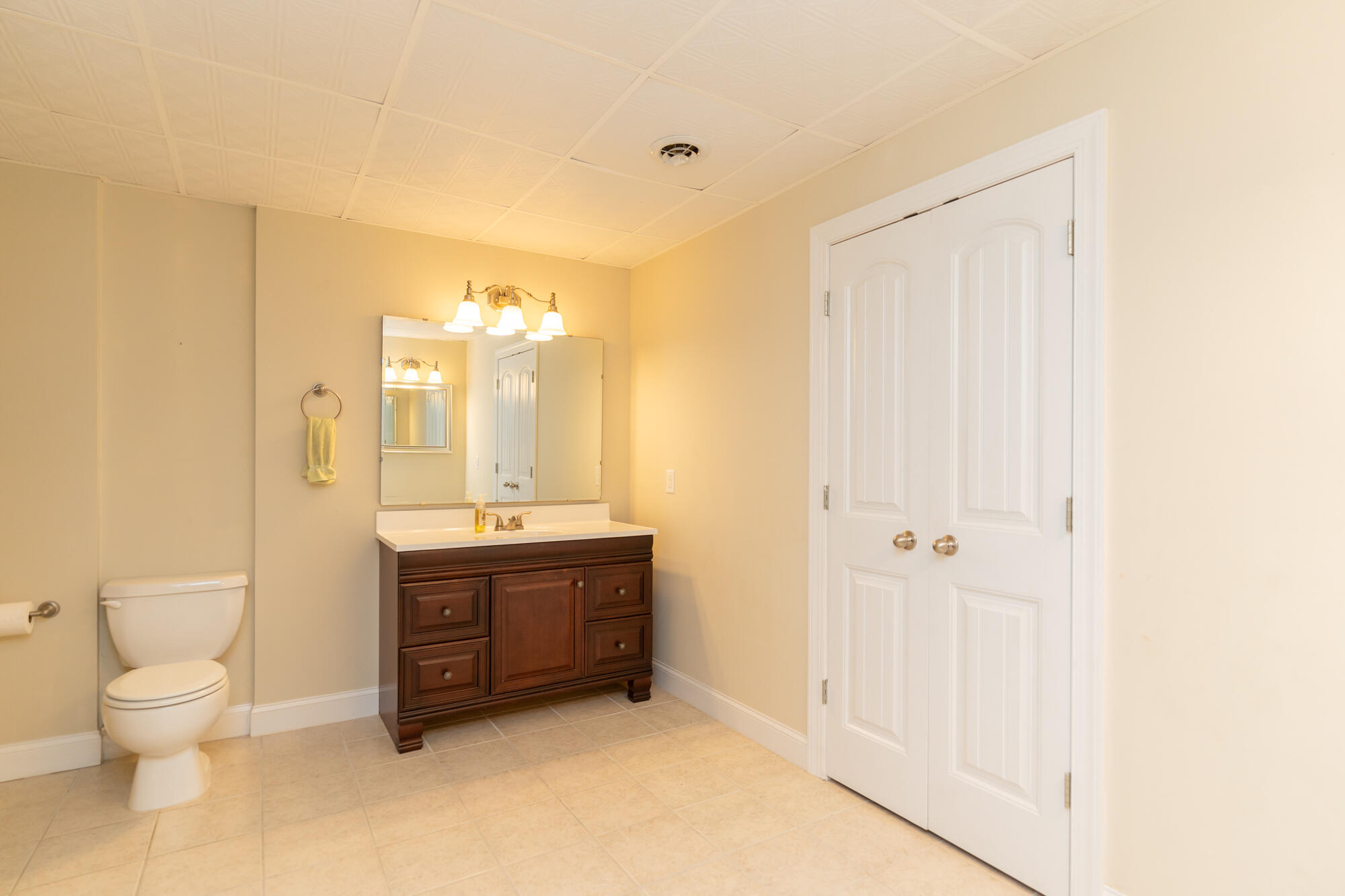 3961 Bentwood Cove Drive