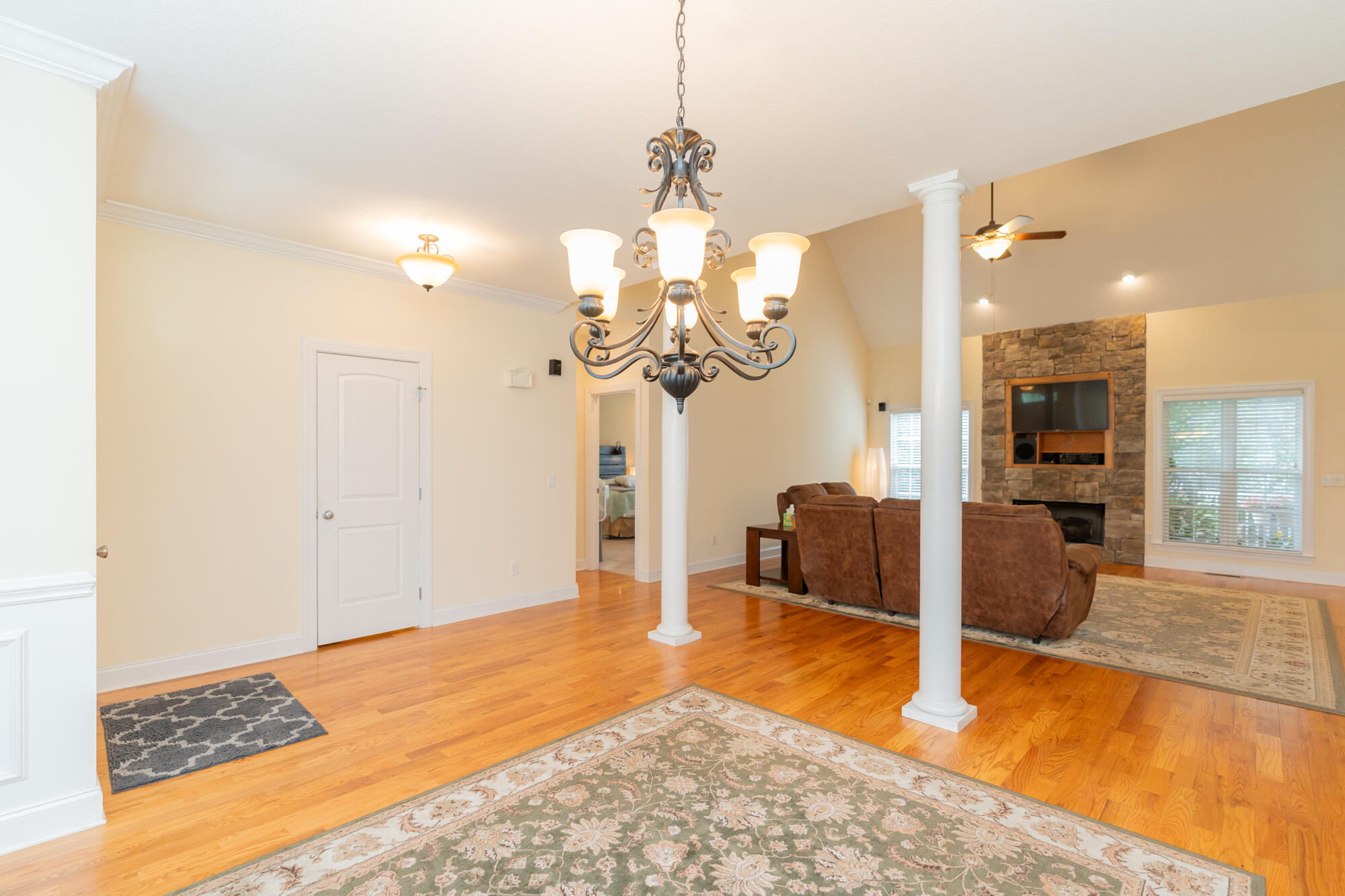 3961 Bentwood Cove Drive