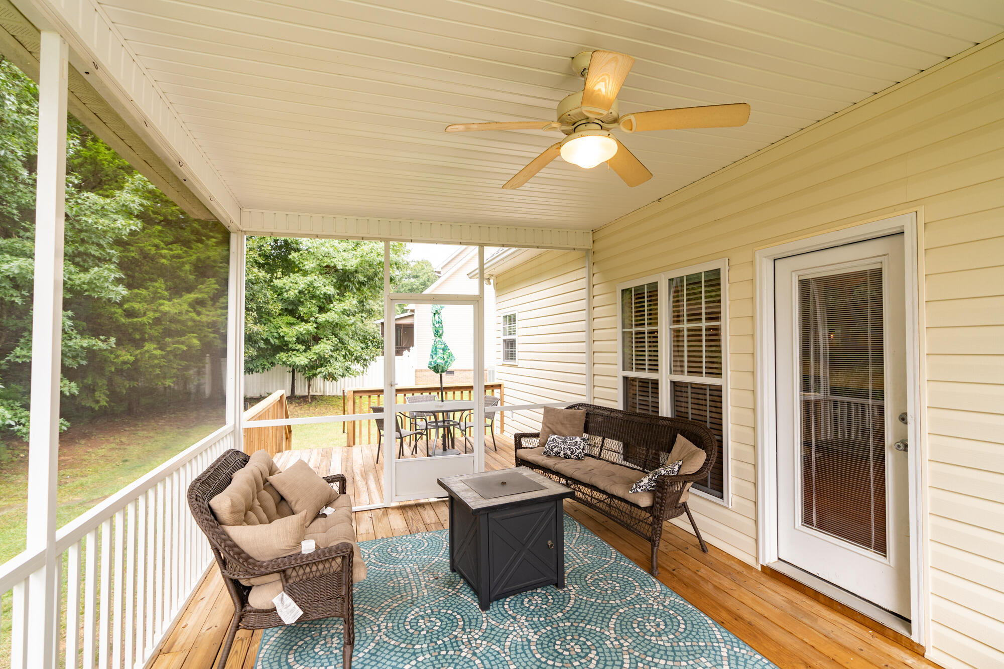3961 Bentwood Cove Drive