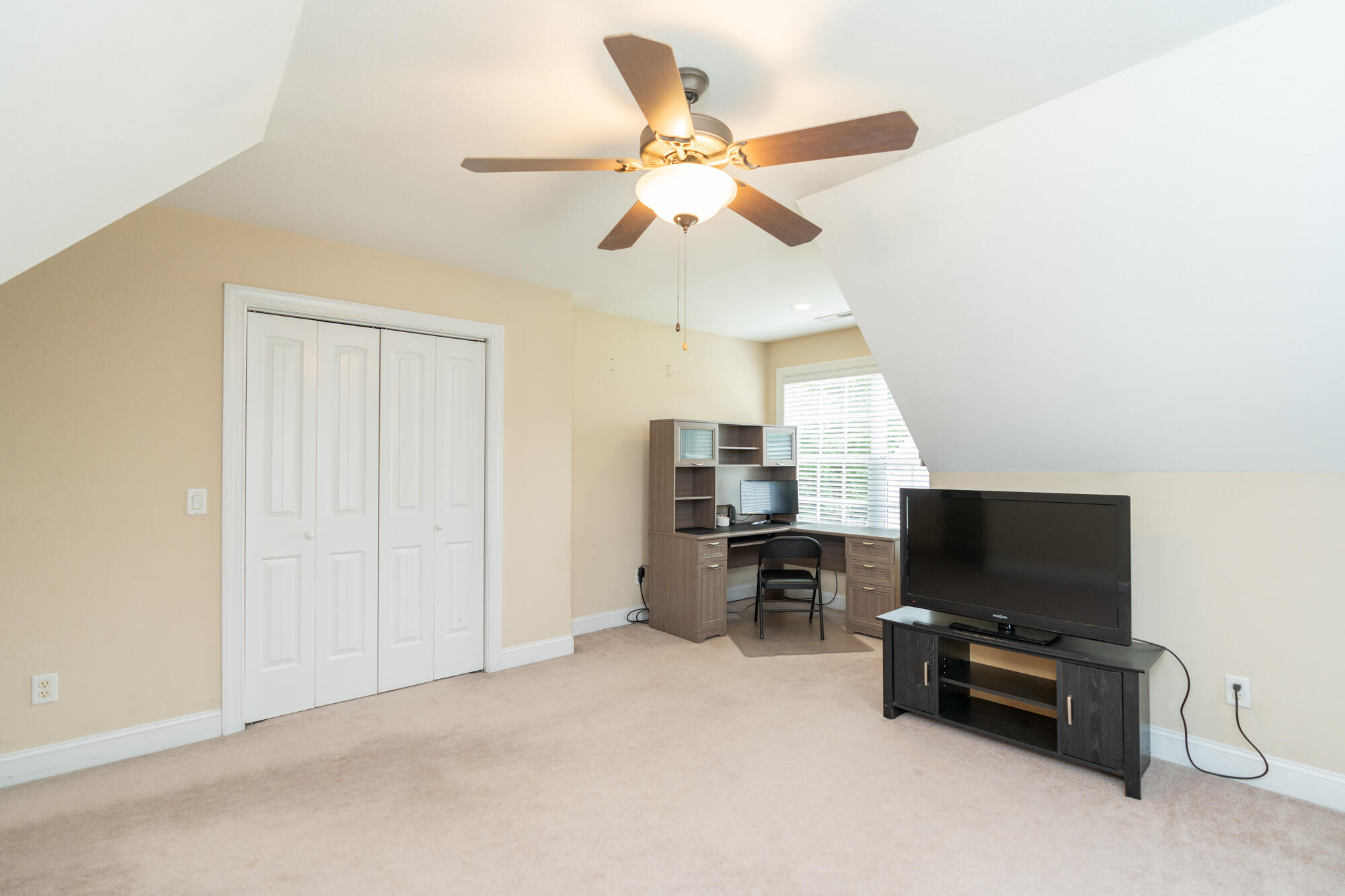 3961 Bentwood Cove Drive