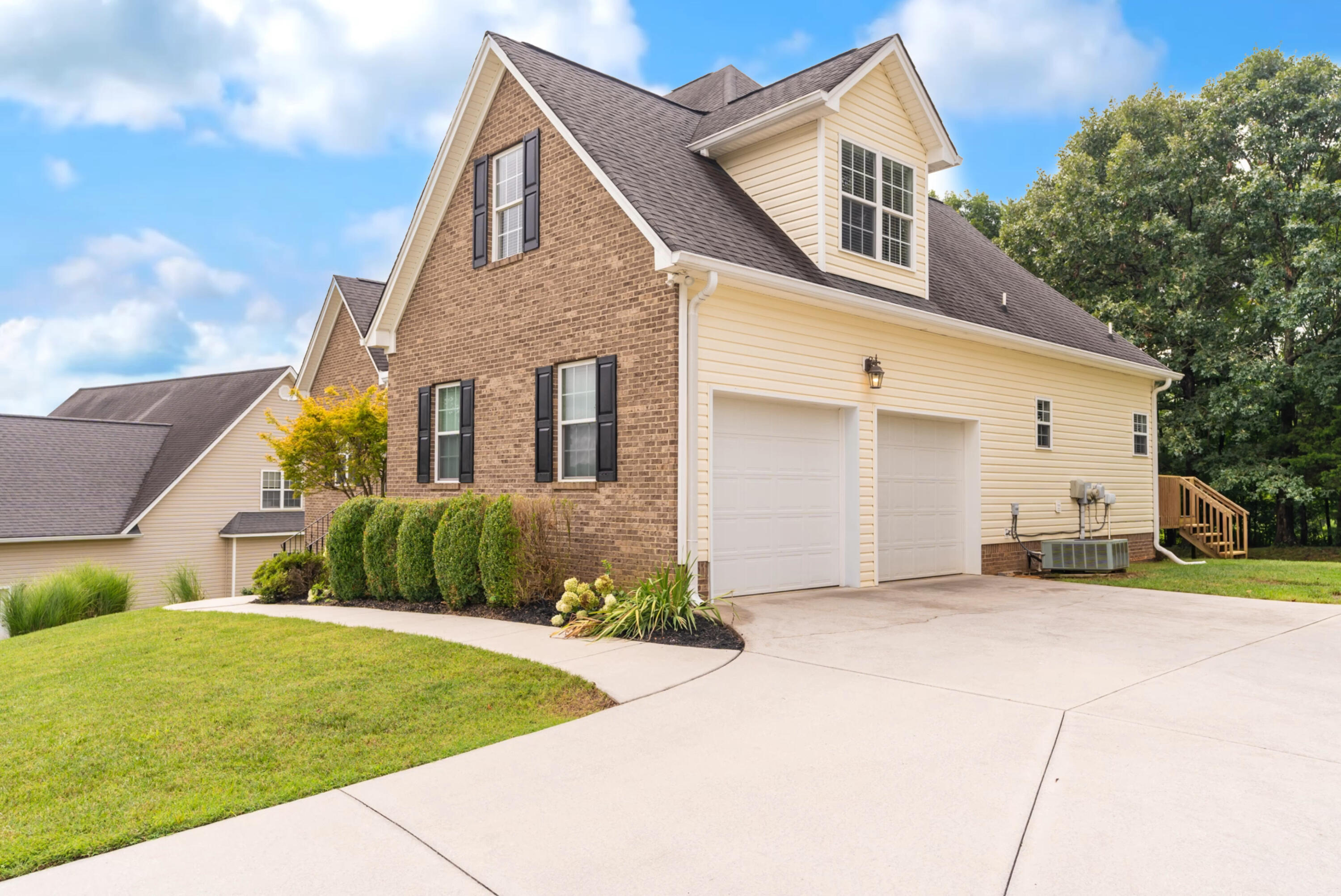 3961 Bentwood Cove Drive