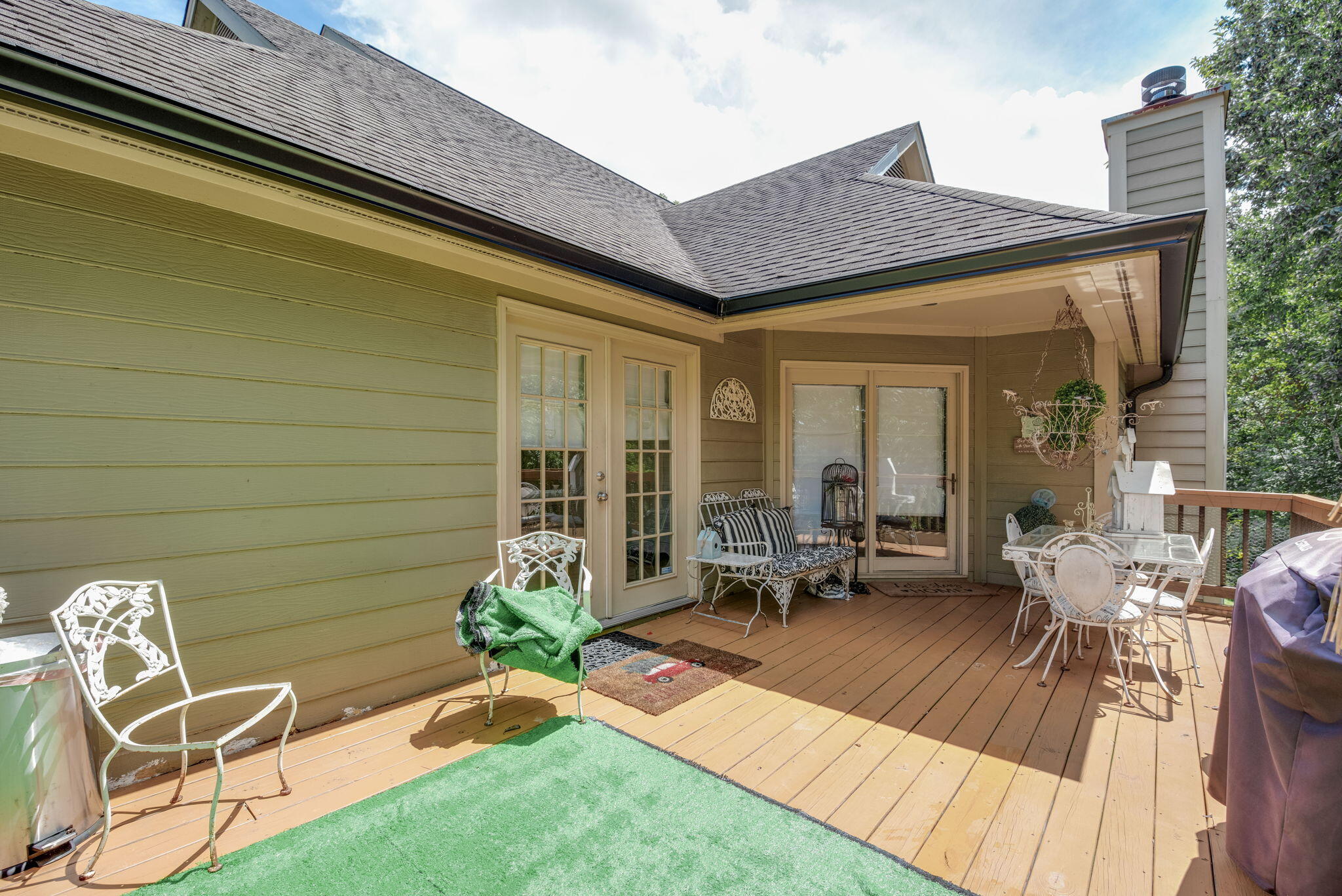 11 Hickory Ridge Trail