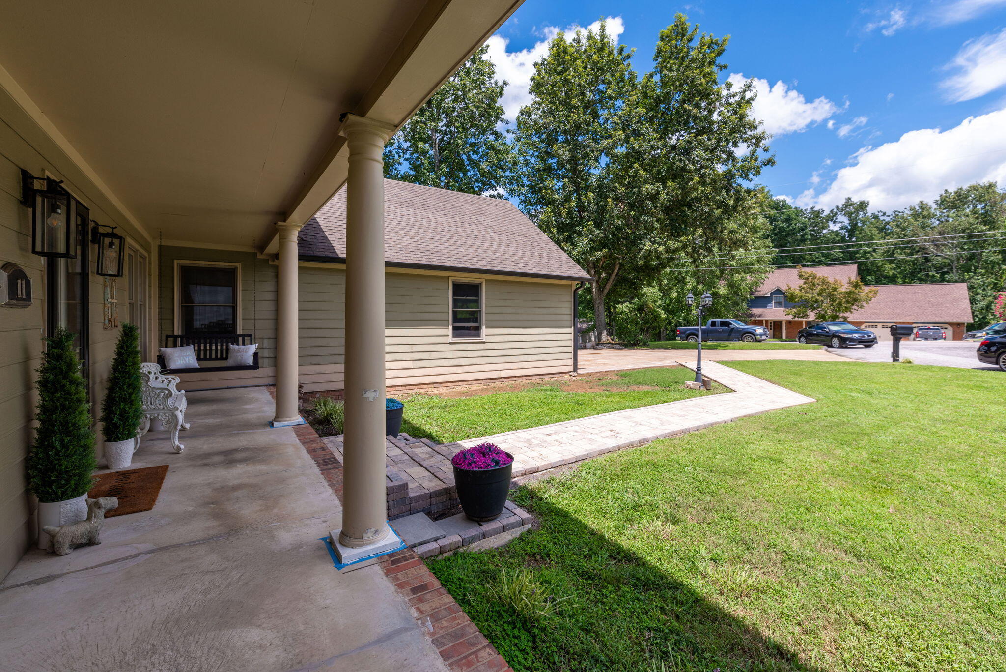 11 Hickory Ridge Trail