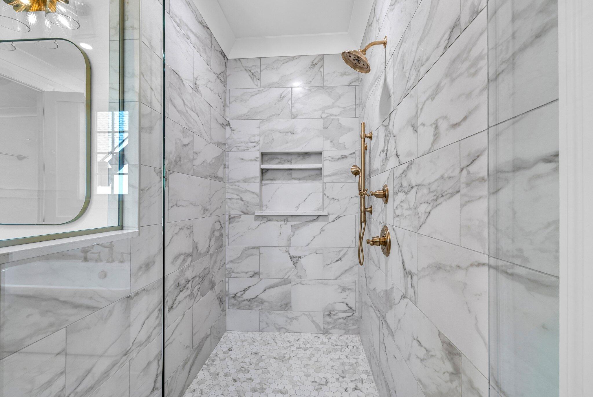 1238 London Woods Way, 37