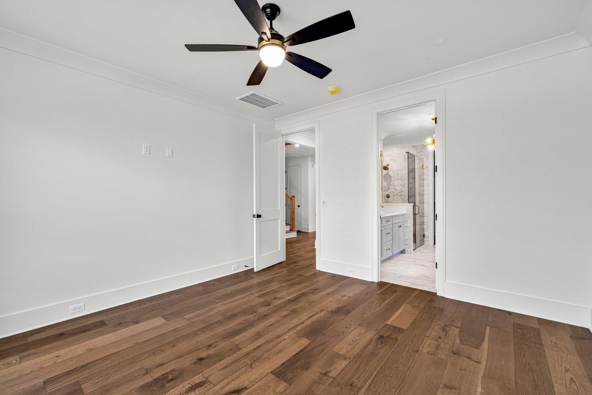 1238 London Woods Way, 37