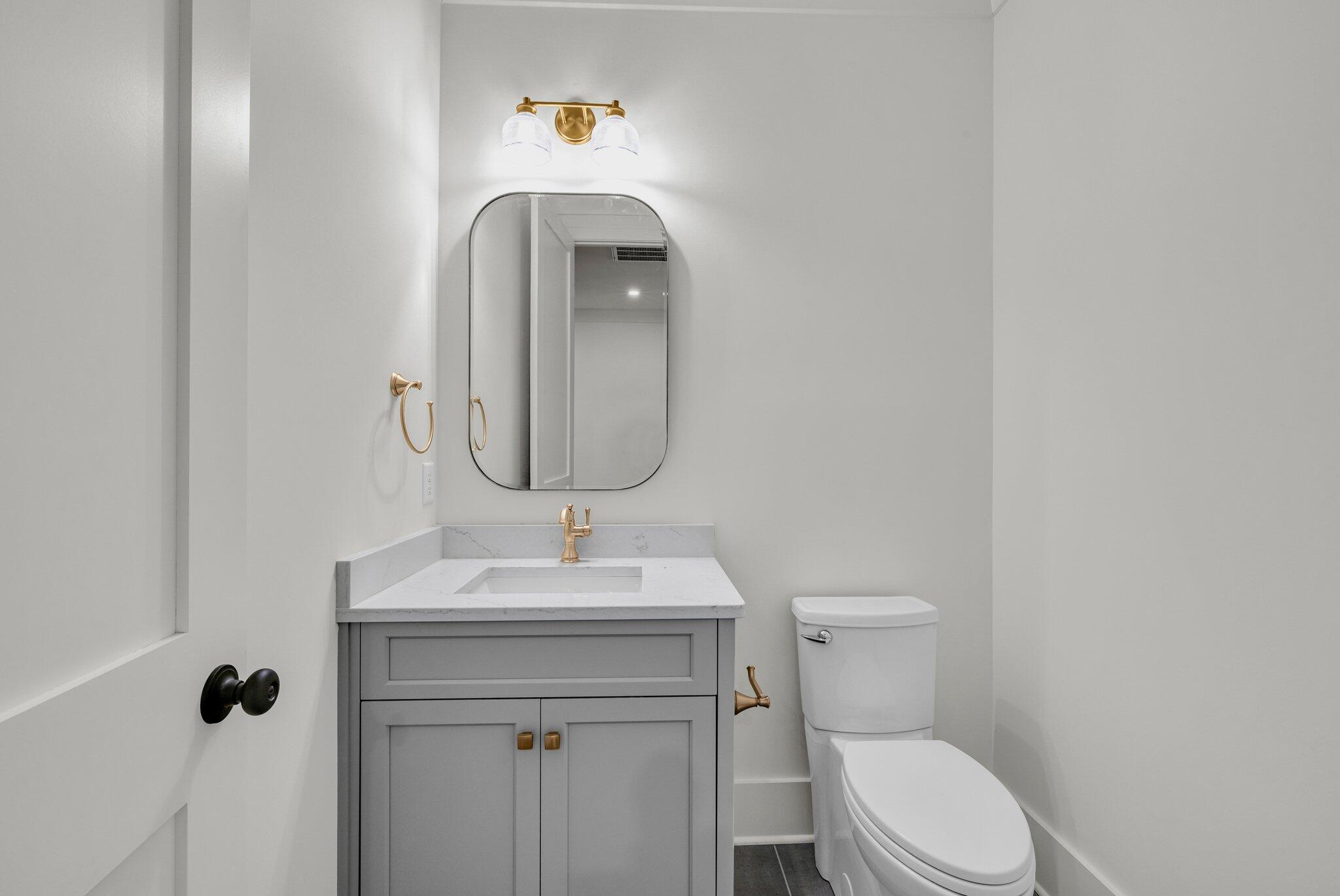 1238 London Woods Way, 37