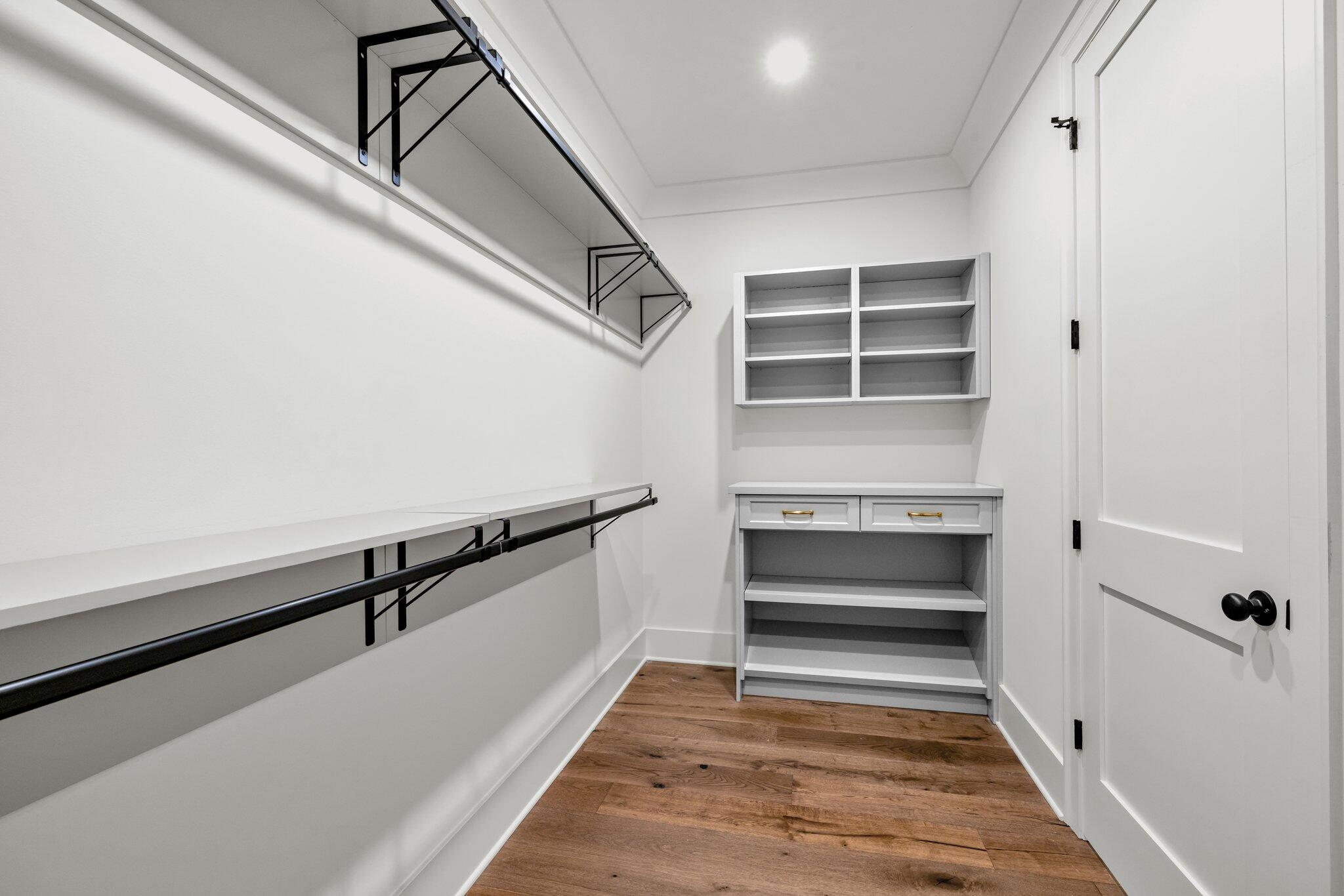 1238 London Woods Way, 37
