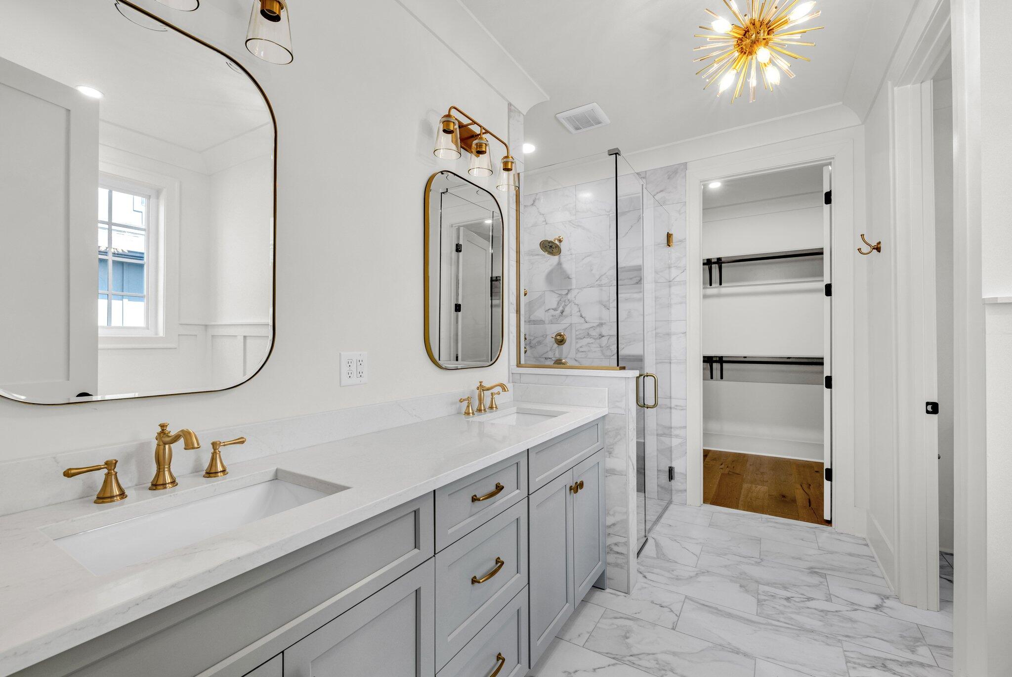 1238 London Woods Way, 37