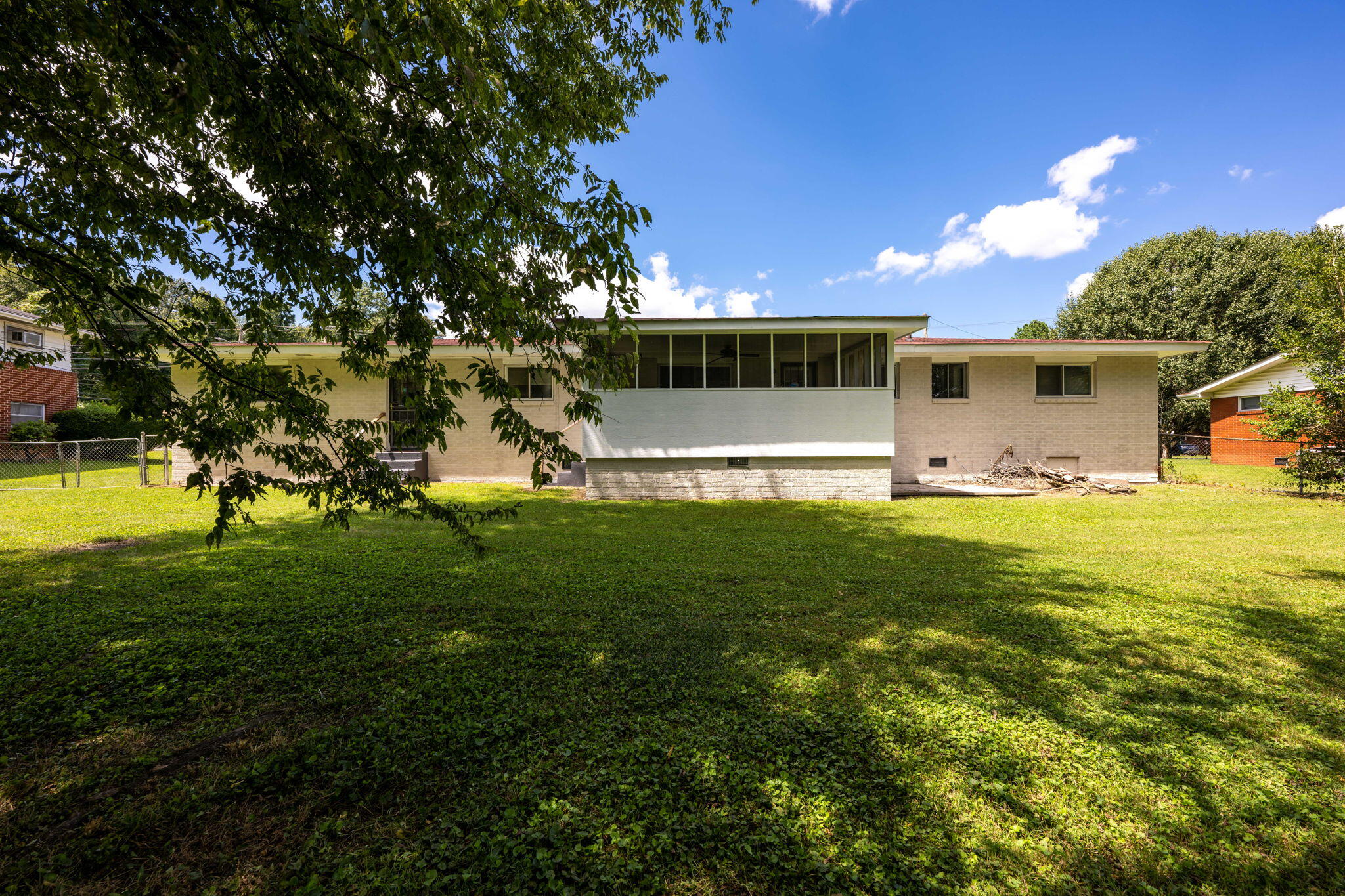 1202 Shallowford Road