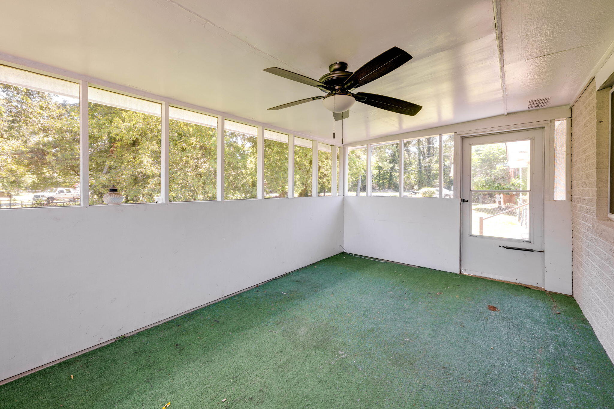 1202 Shallowford Road