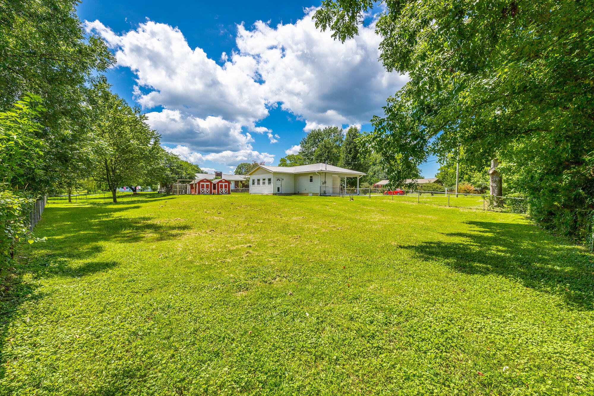 1305 SW Blount Avenue