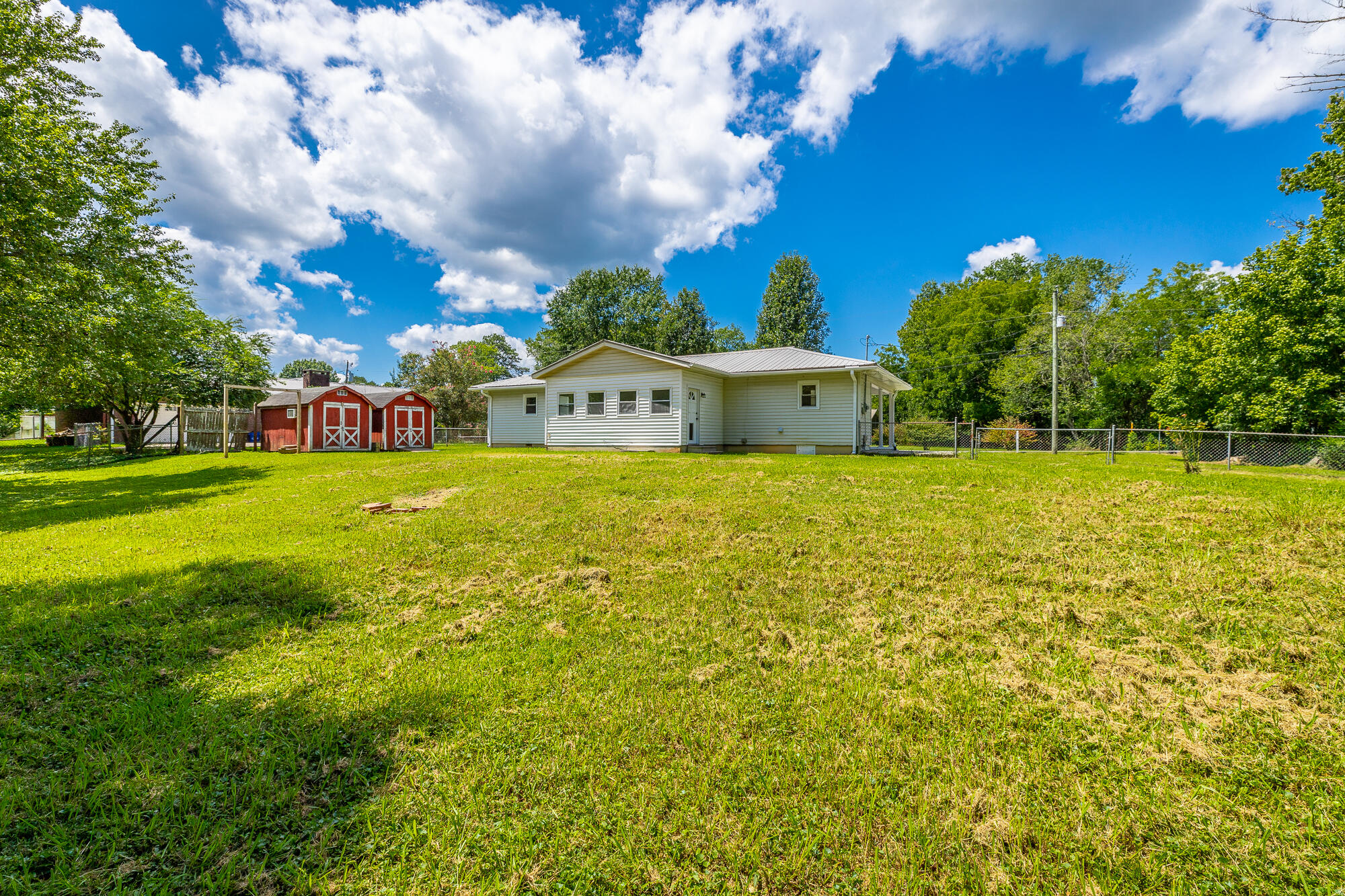 1305 SW Blount Avenue